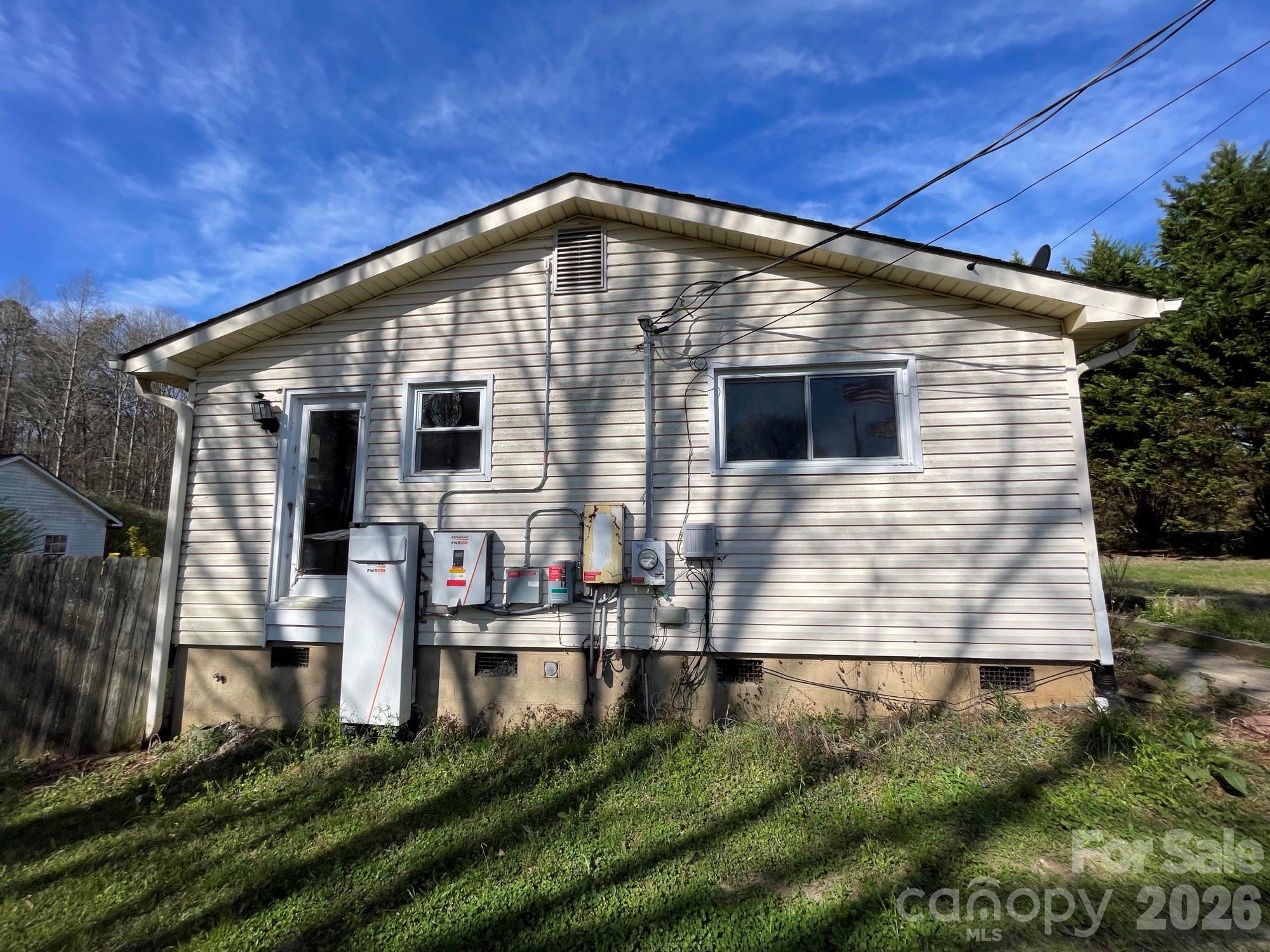 3542 Orchard Road — Iron Station