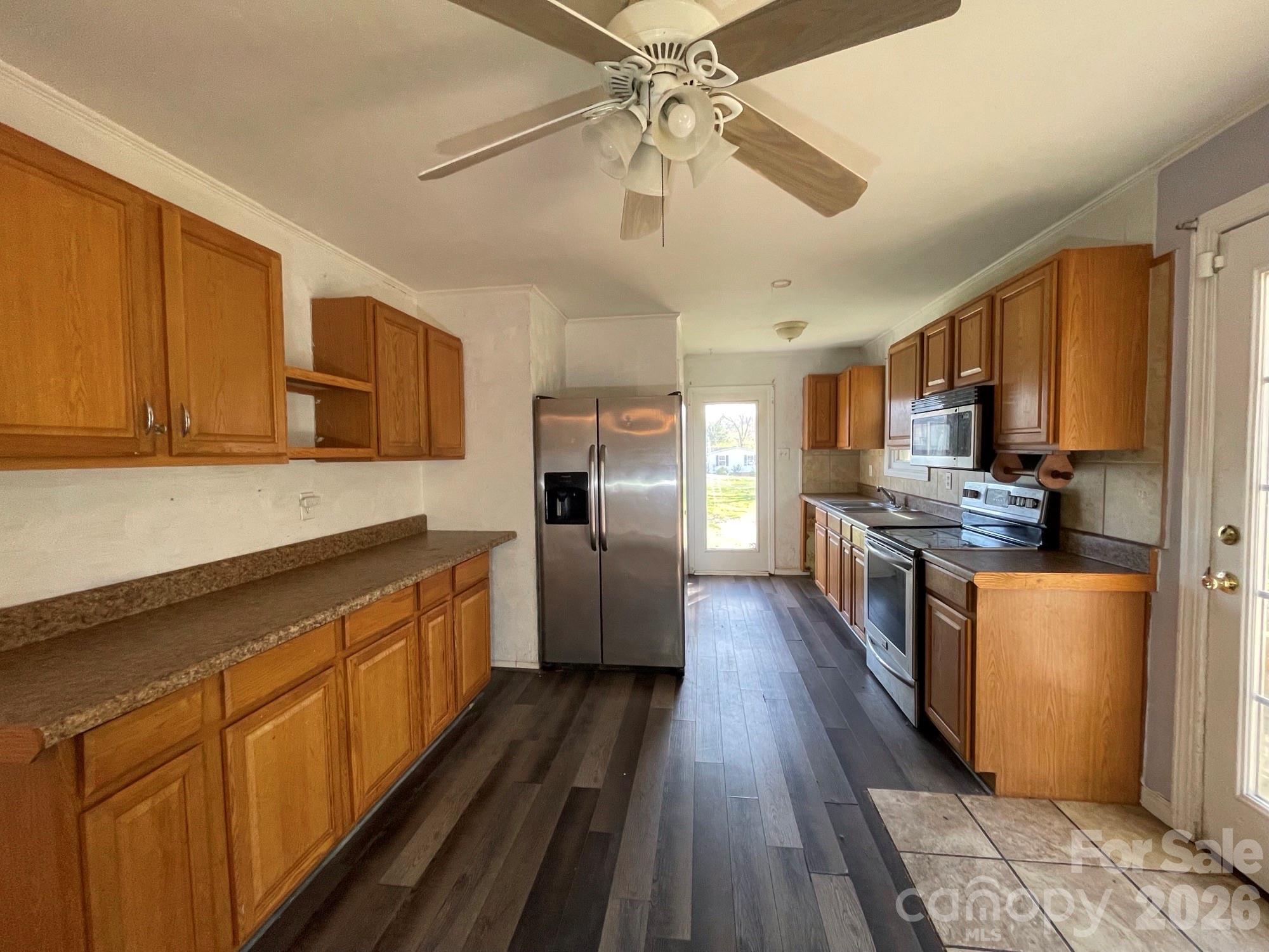 3542 Orchard Road — Iron Station