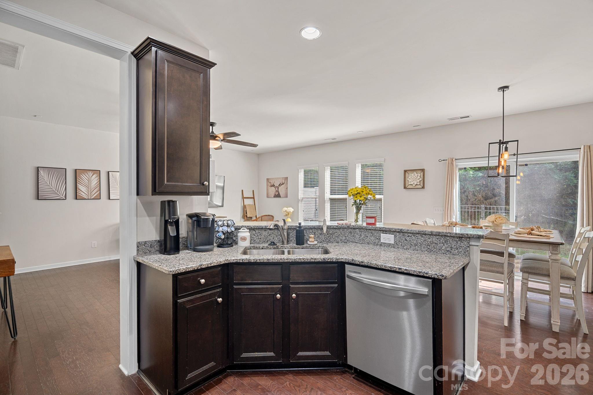 2219 Whitford Lane — Charlotte