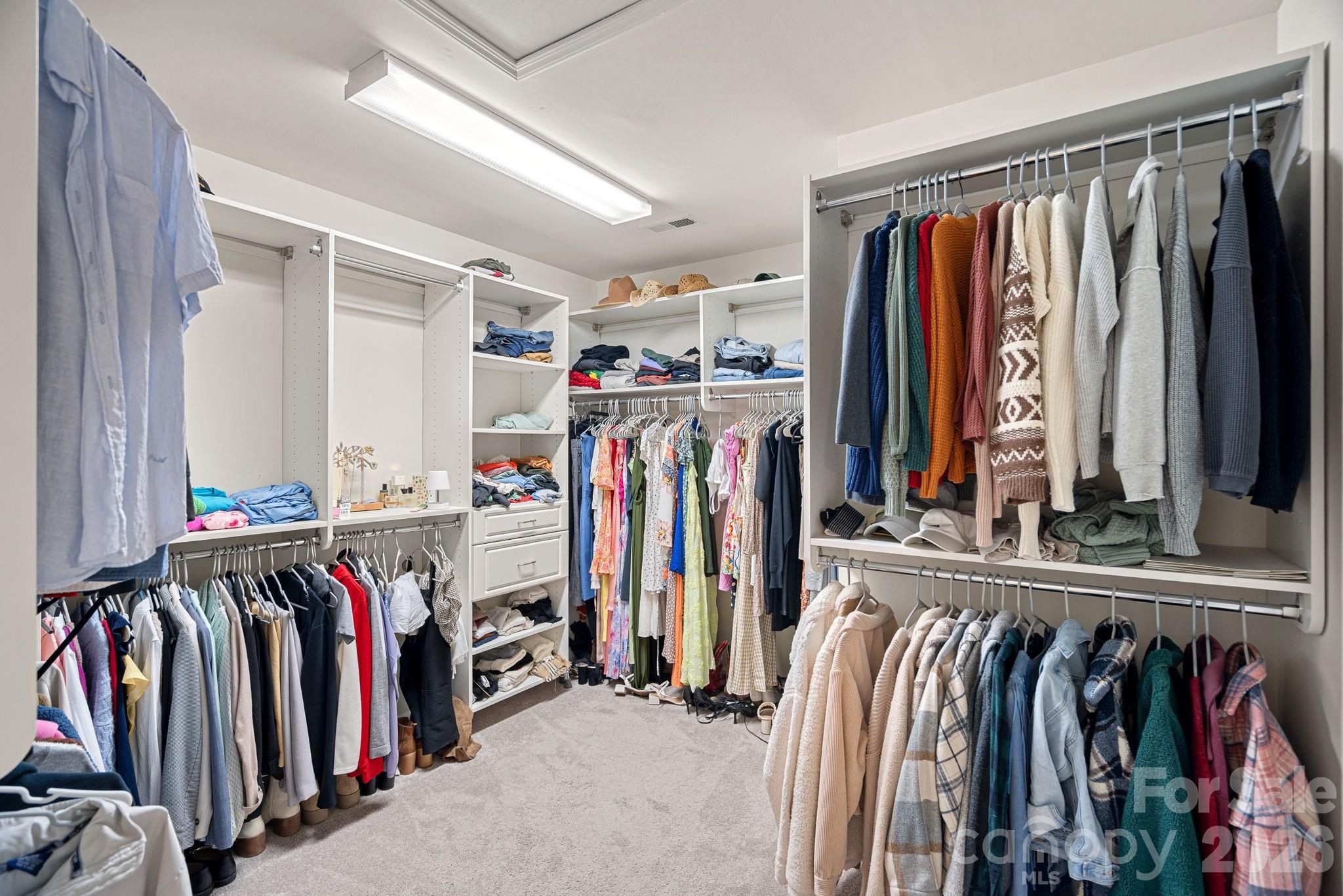2219 Whitford Lane — Charlotte
