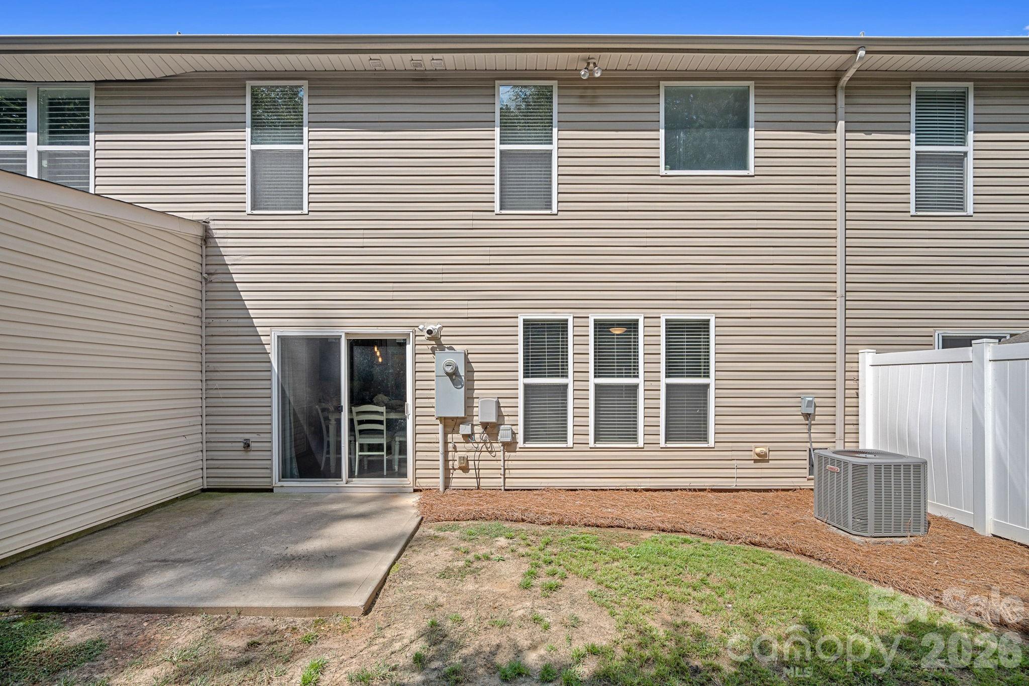 2219 Whitford Lane — Charlotte