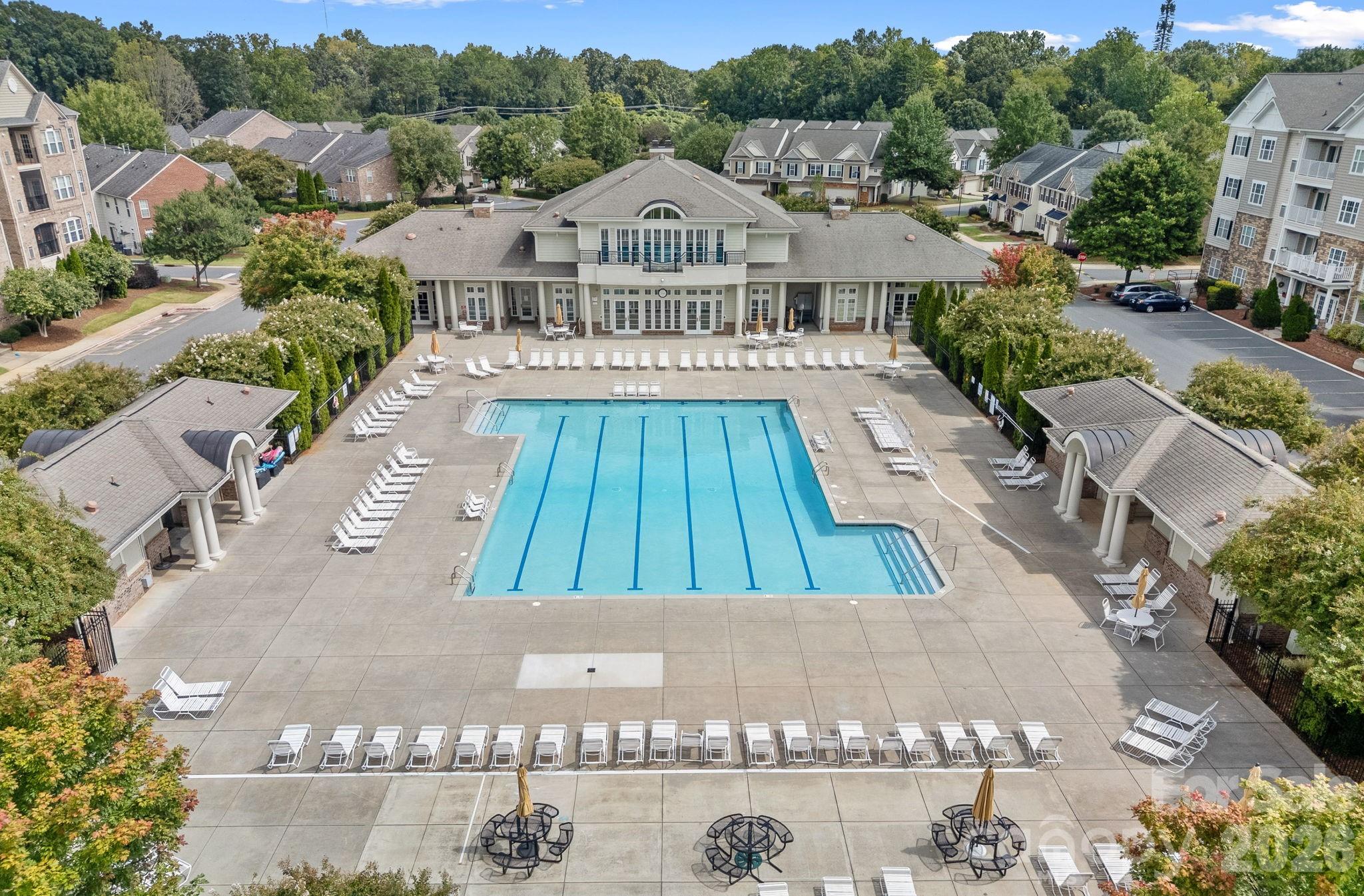 2219 Whitford Lane — Charlotte