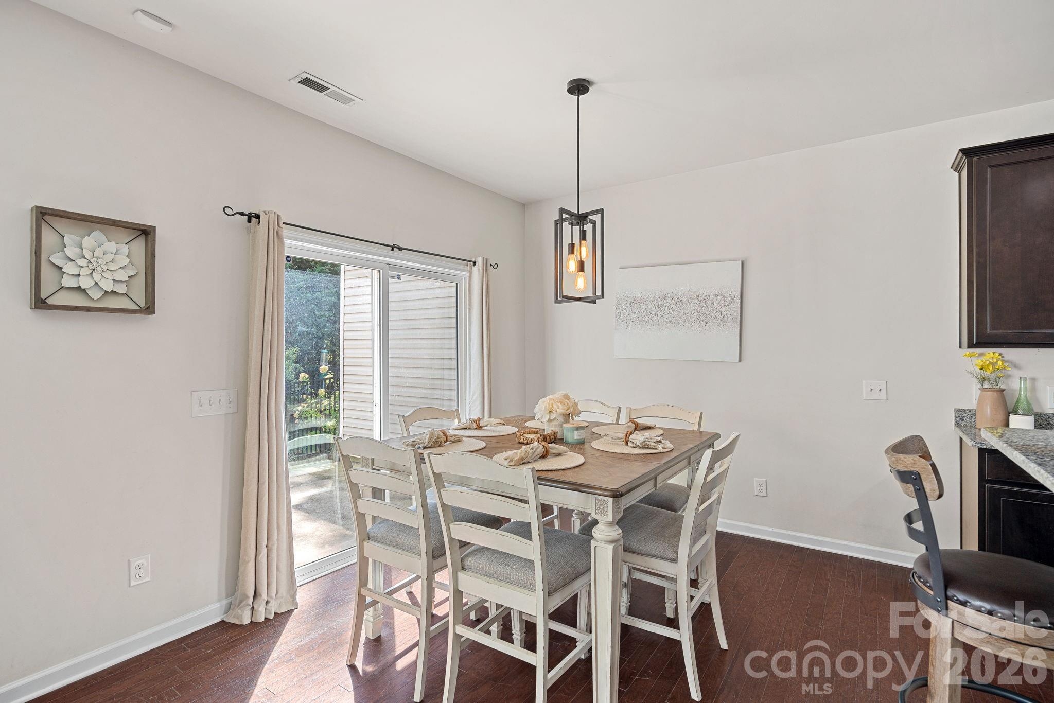 2219 Whitford Lane — Charlotte