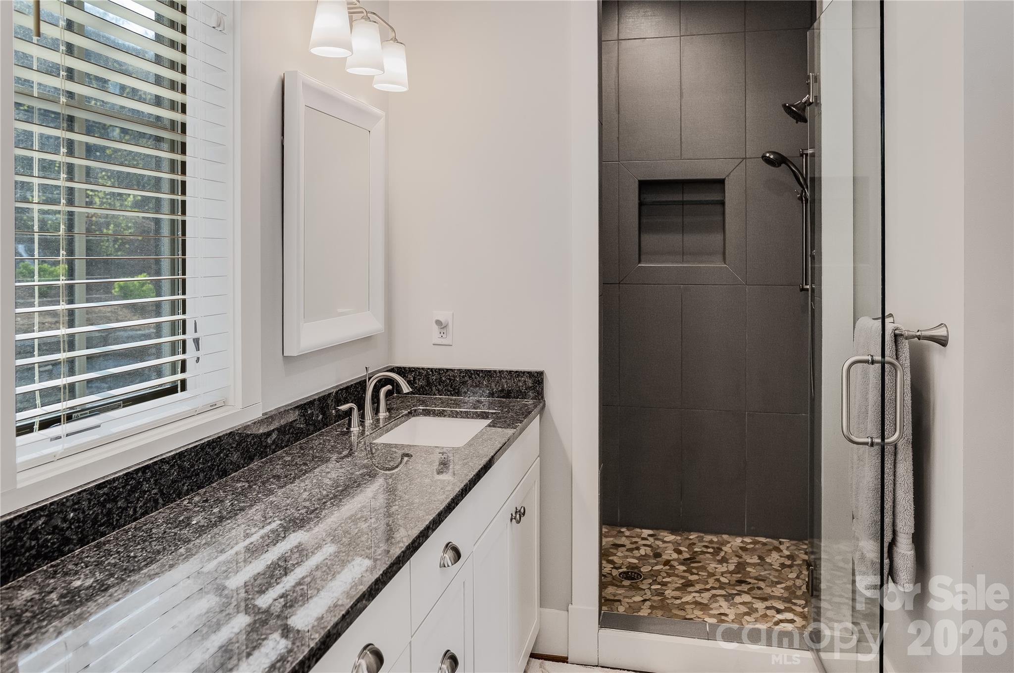 86 Indigo Bunting Court — Tuckasegee