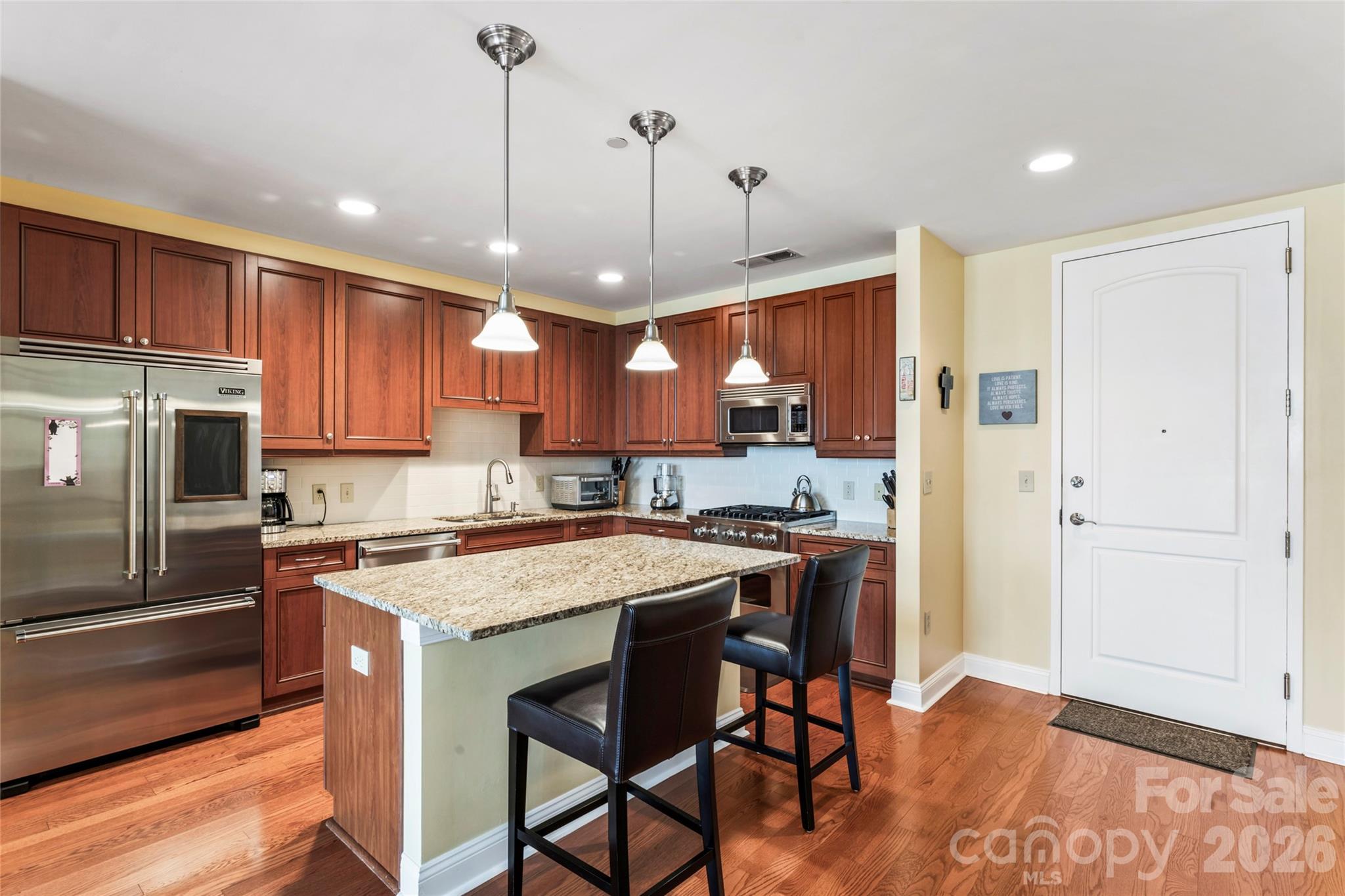 701 Royal Court #1007 — Charlotte