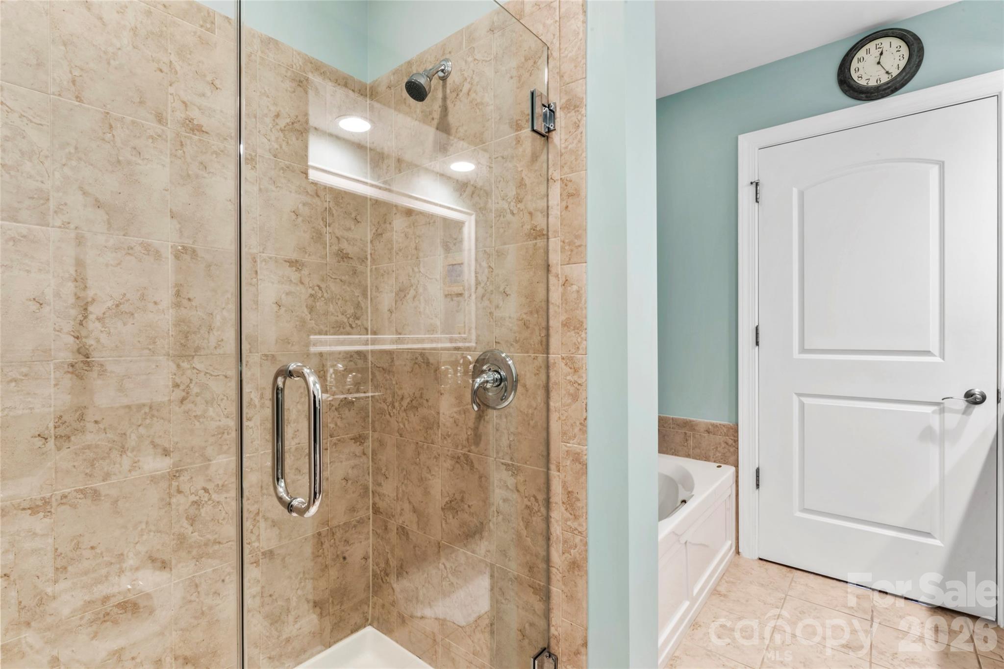 701 Royal Court #1007 — Charlotte