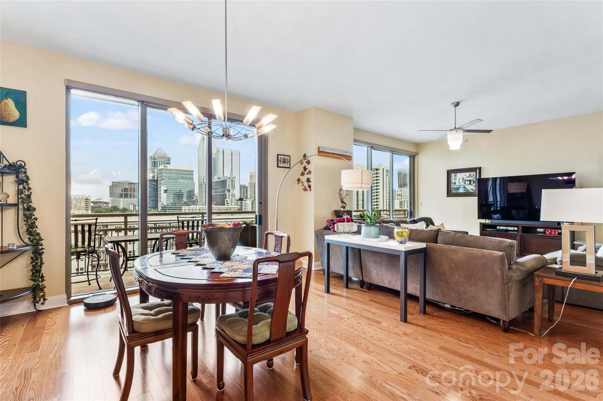 701 Royal Court #1007 — Charlotte