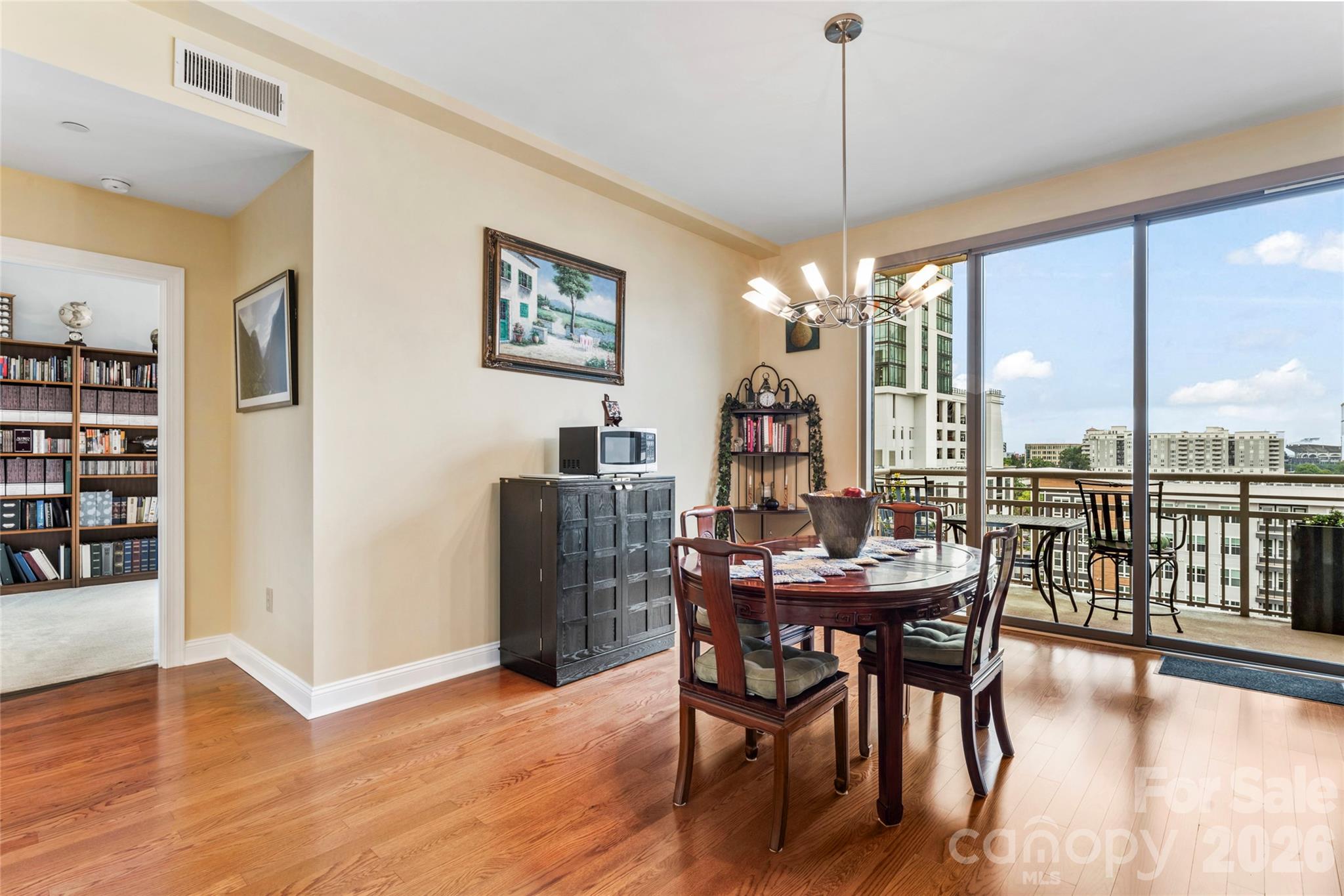 701 Royal Court #1007 — Charlotte