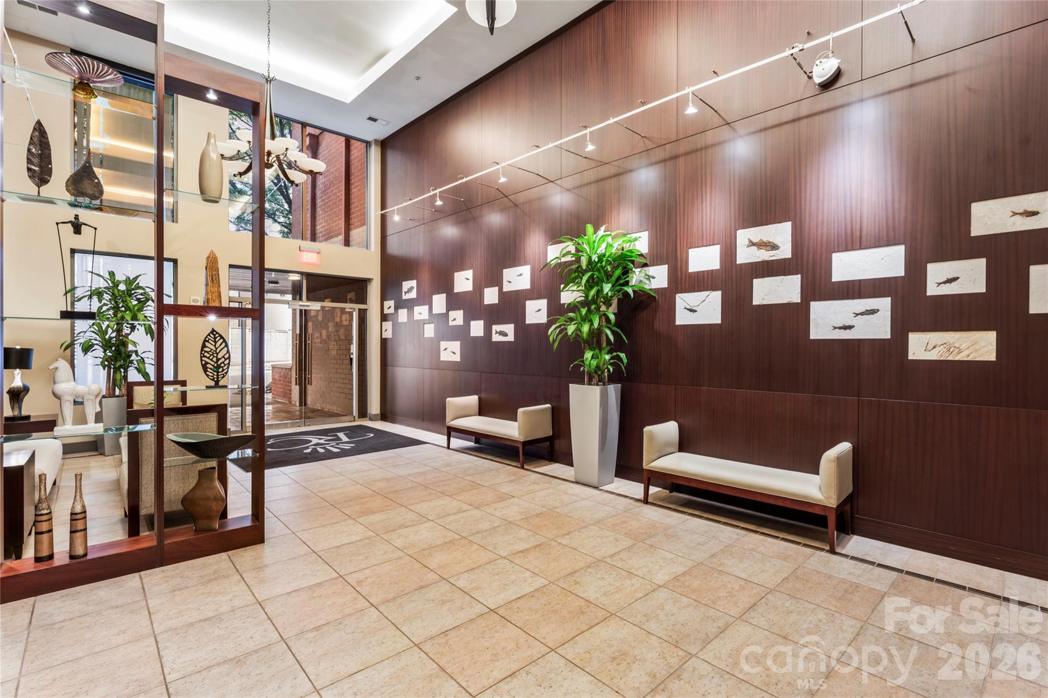 701 Royal Court #1007 — Charlotte