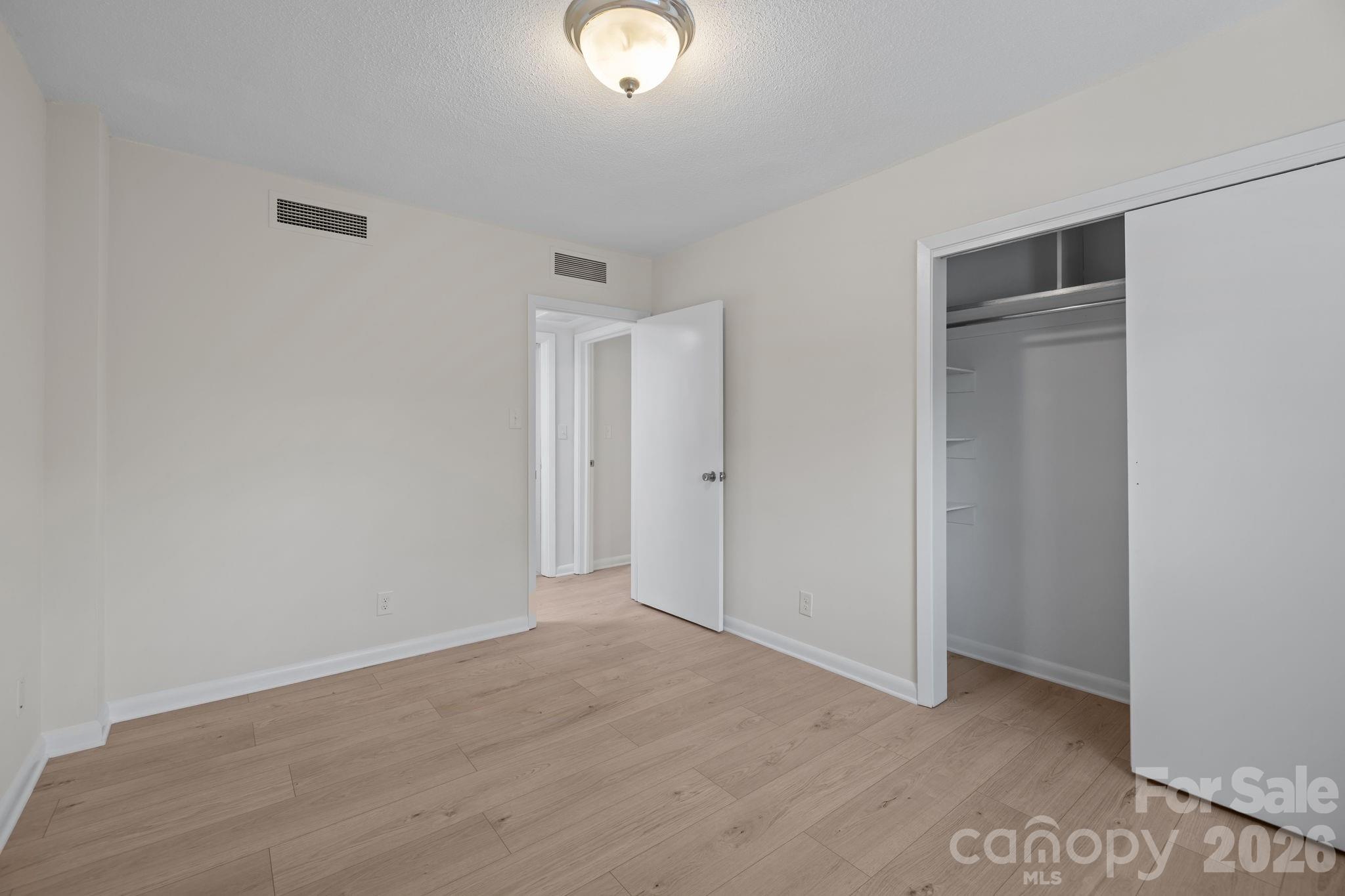 2503 Roswell Avenue #207 — Charlotte