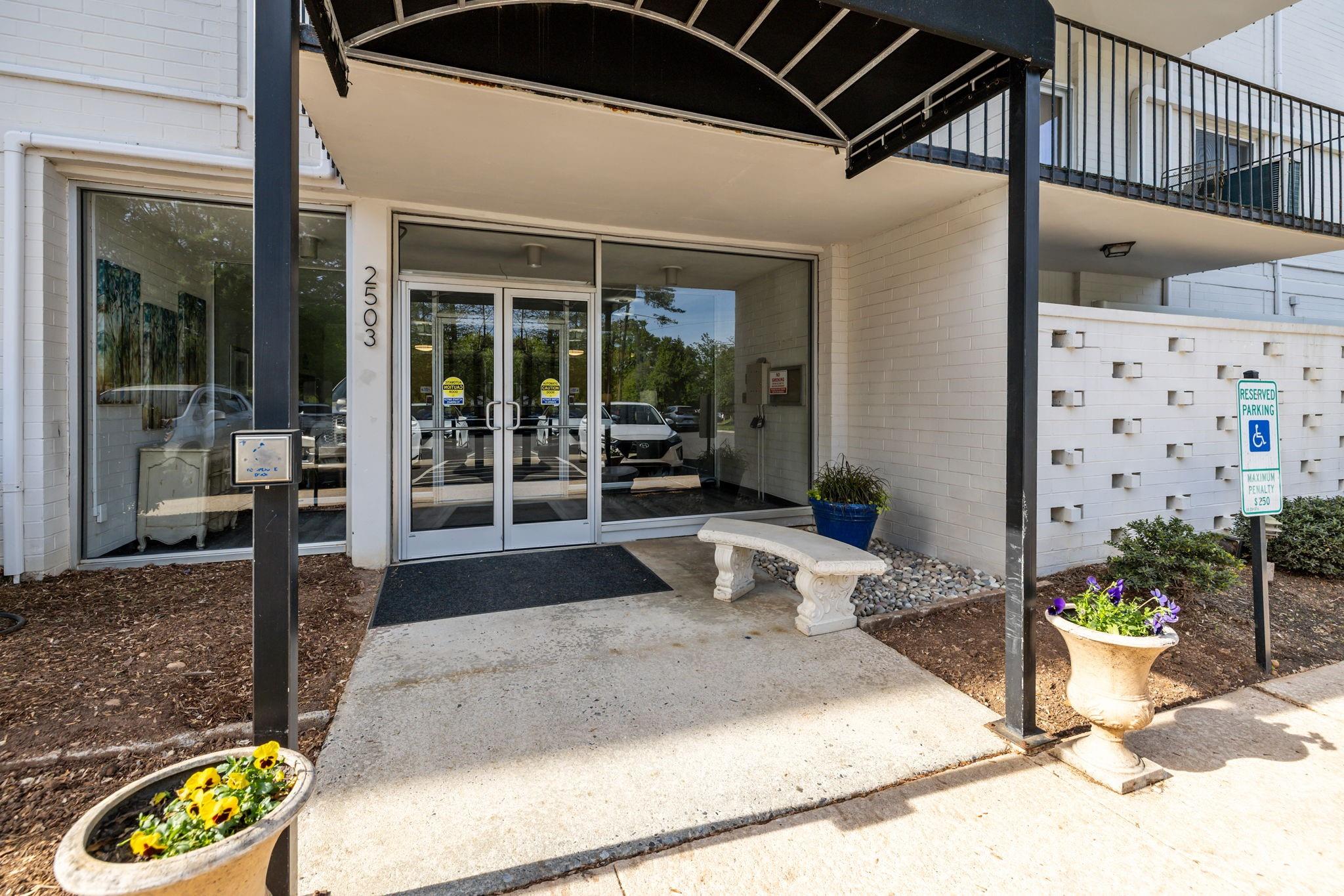 2503 Roswell Avenue #207 — Charlotte