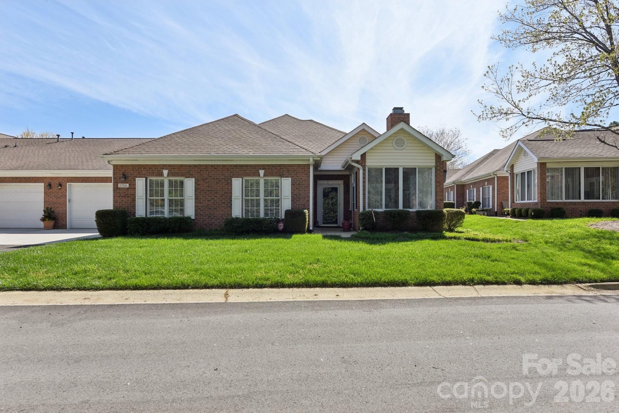 10816 Willow Crossing Drive — Charlotte
