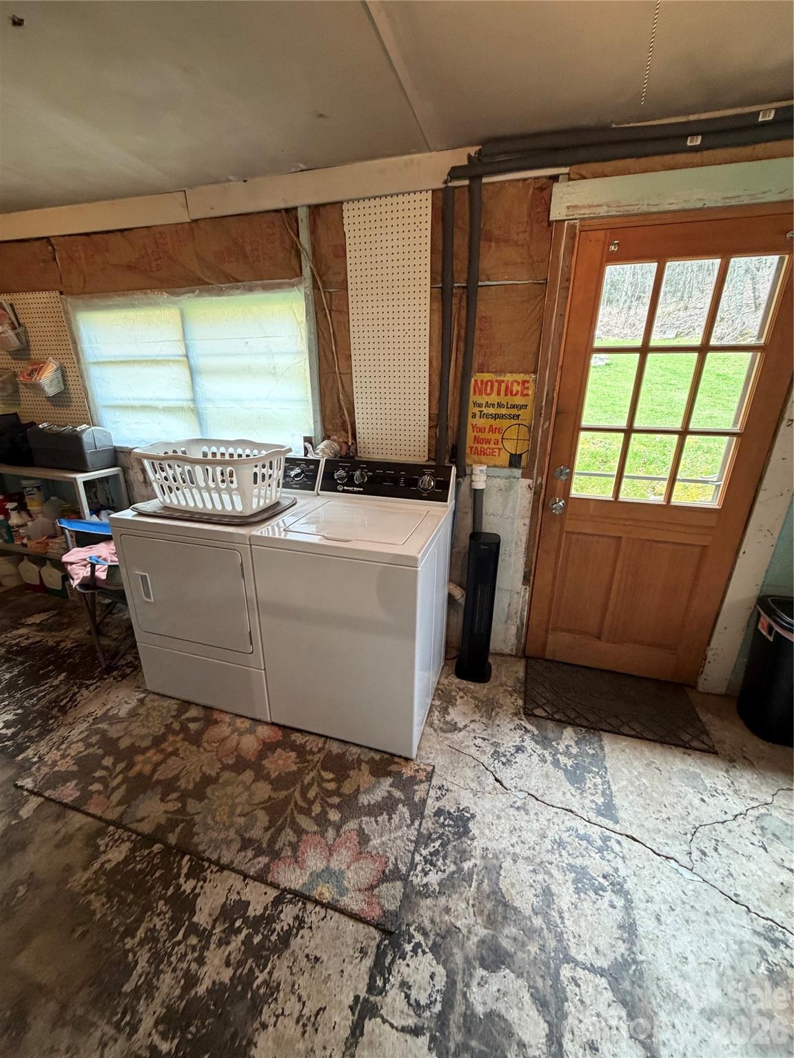658 Upper Hanging Rock Road — Spruce Pine