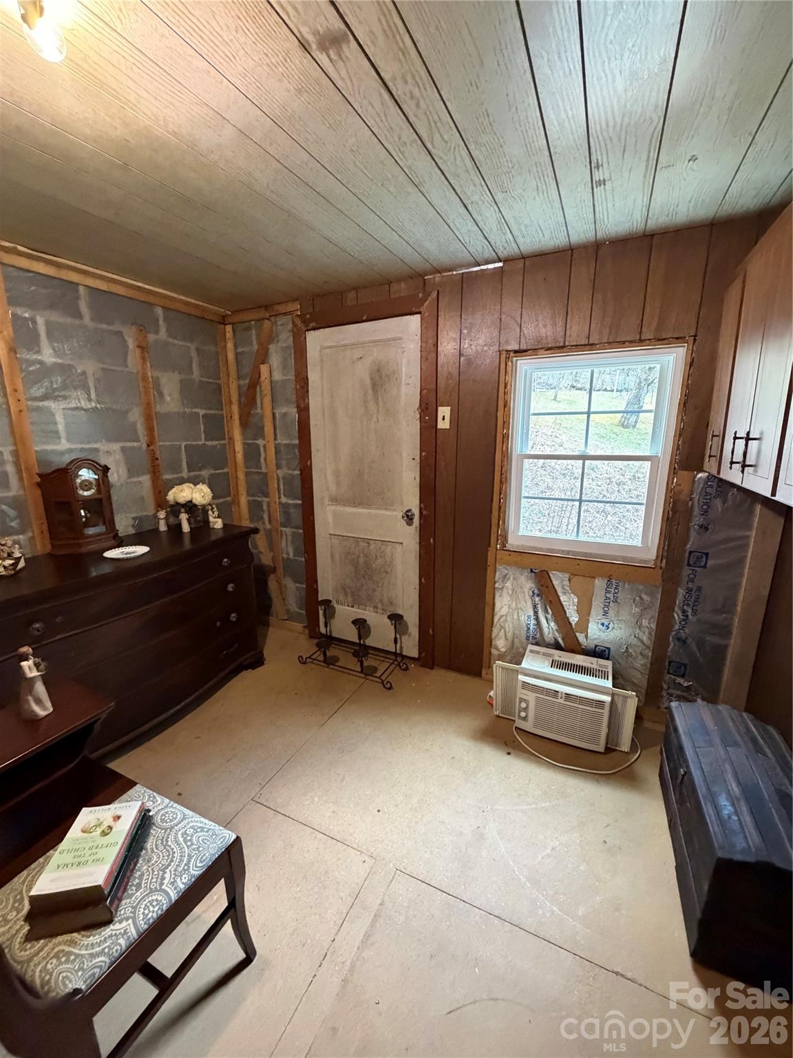 658 Upper Hanging Rock Road — Spruce Pine