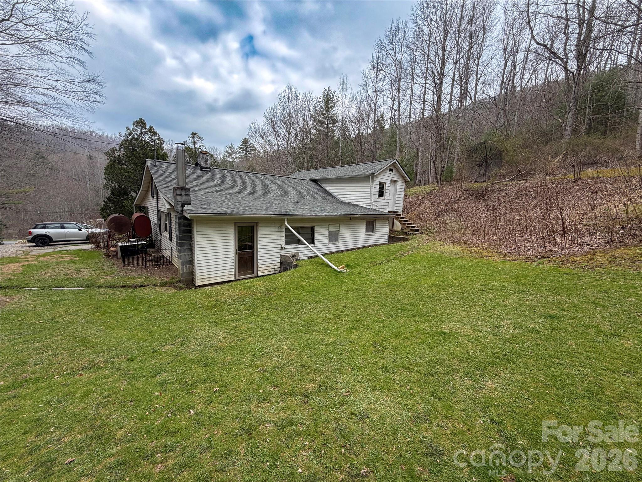 658 Upper Hanging Rock Road — Spruce Pine