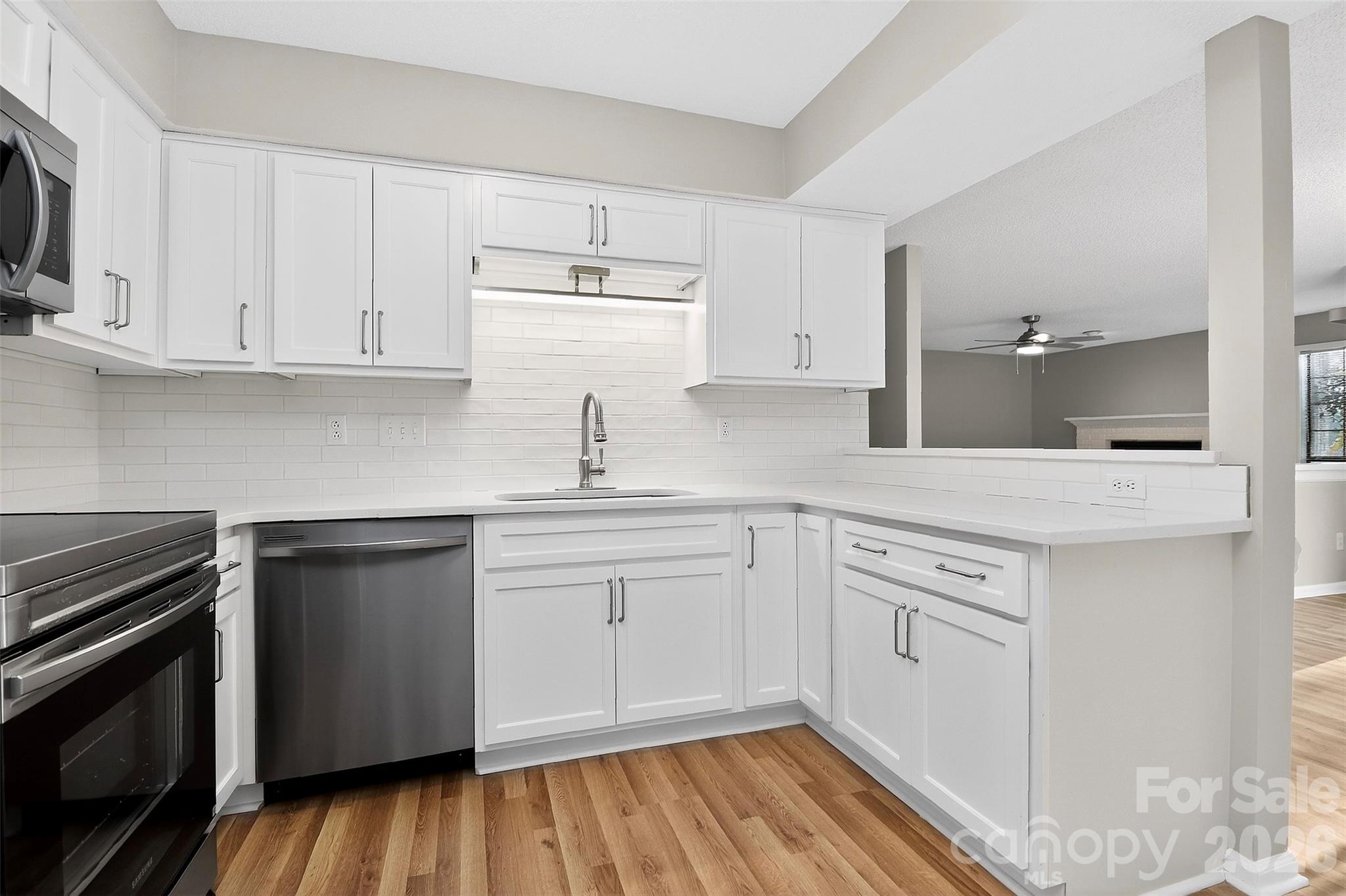5862 Harris Grove Lane — Charlotte