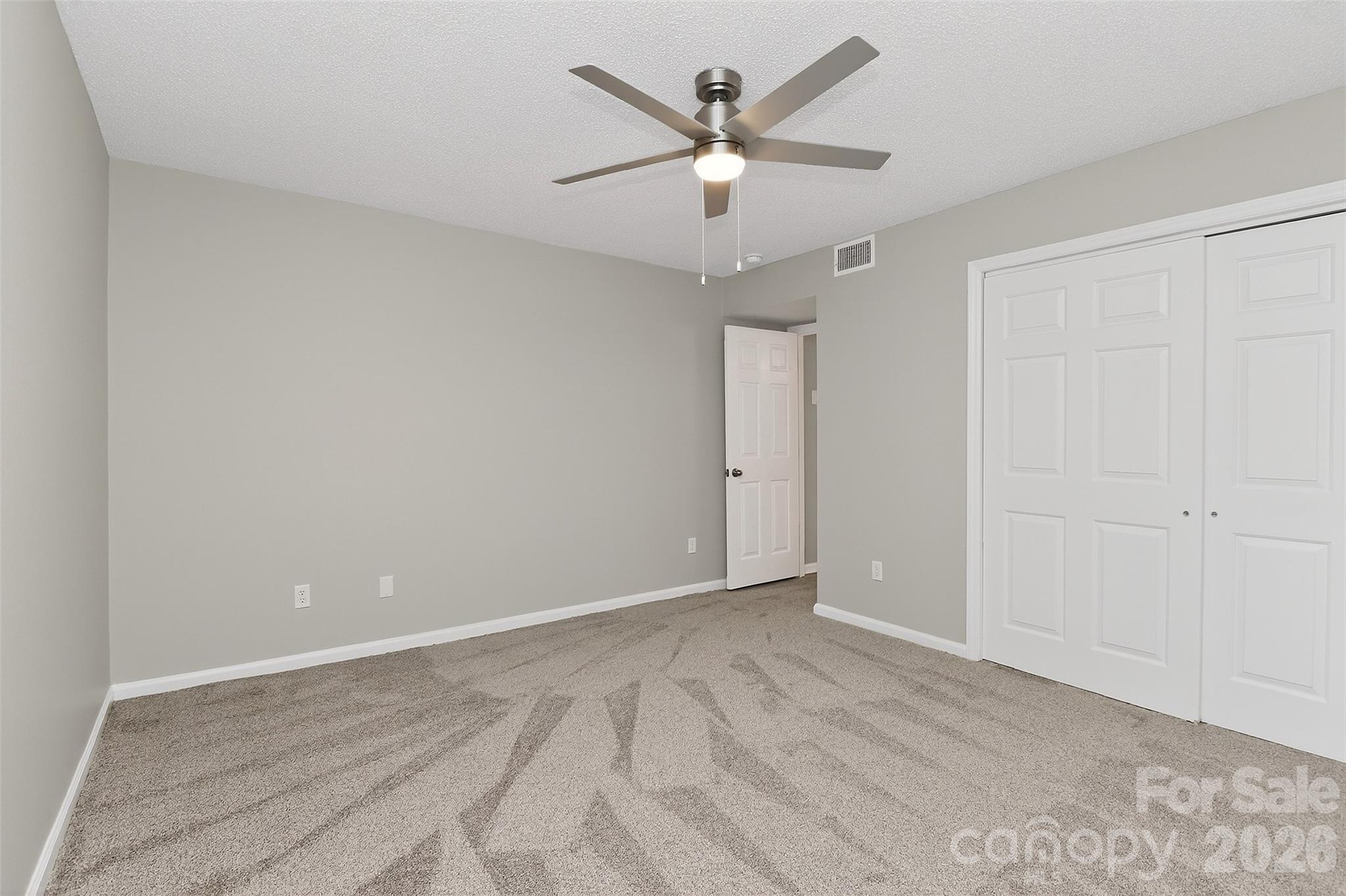 5862 Harris Grove Lane — Charlotte