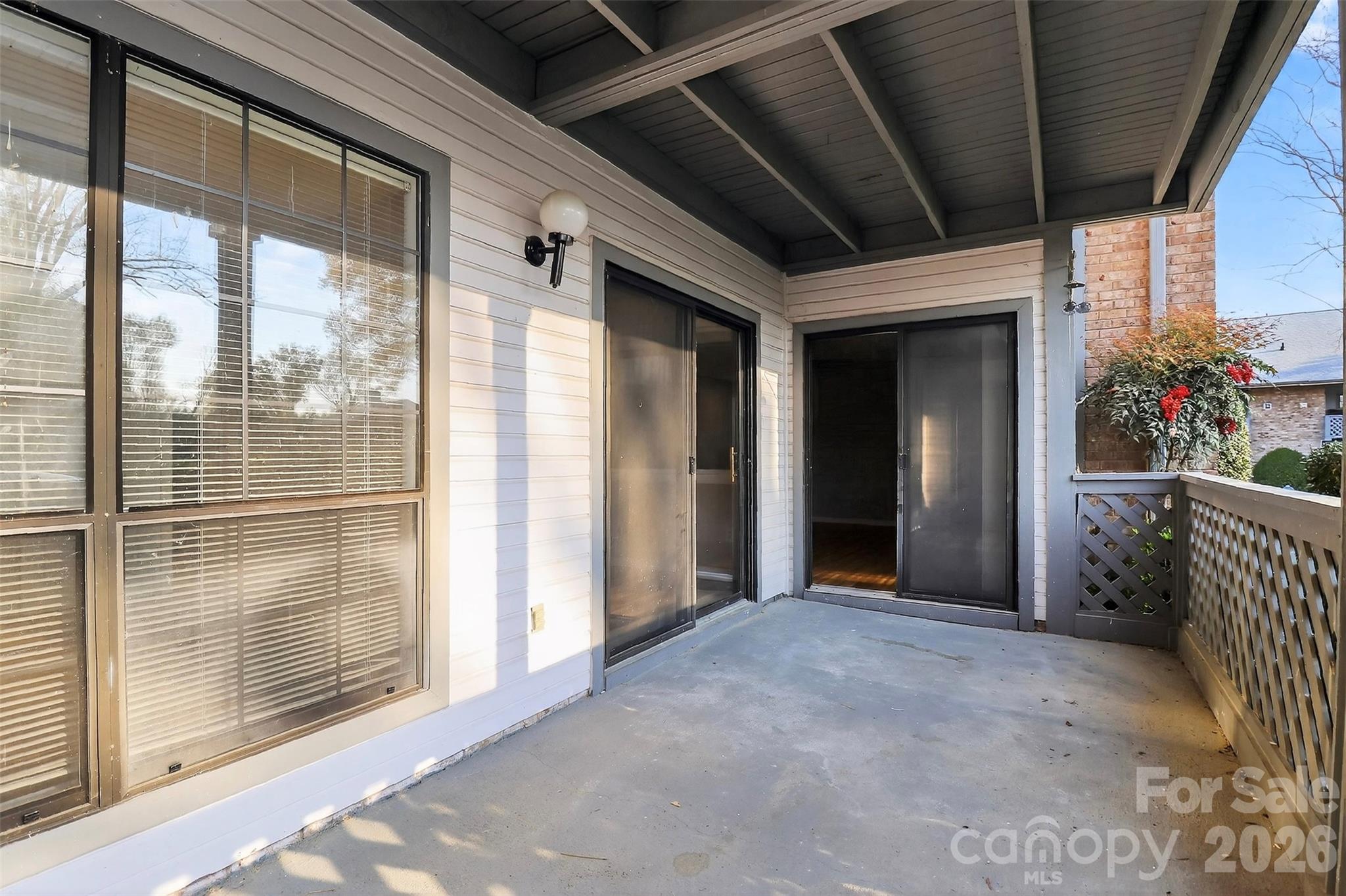 5862 Harris Grove Lane — Charlotte