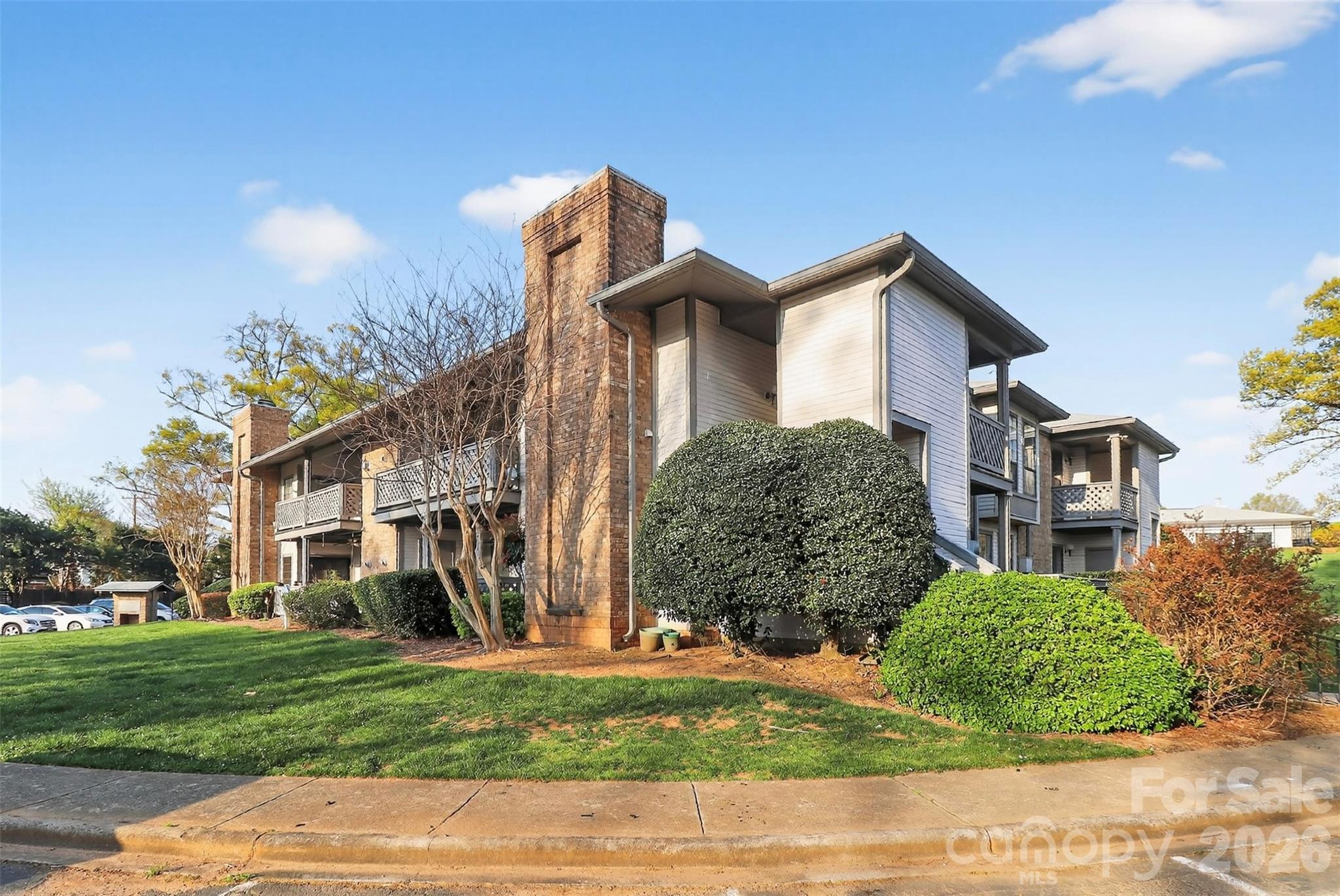 5862 Harris Grove Lane — Charlotte