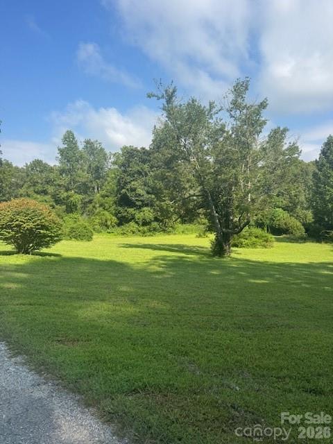 57 Twin Ponds Lane — Hendersonville