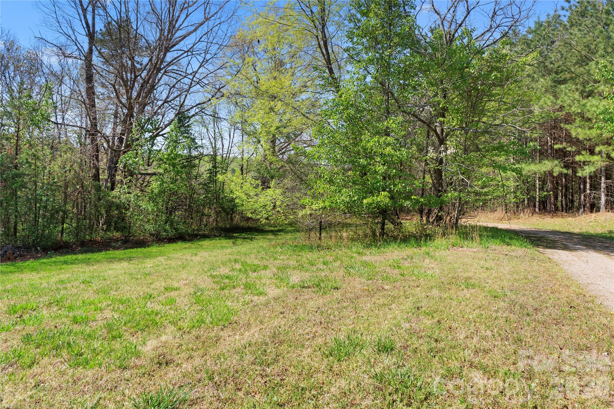 4675 Hickory Nut Ridge Road — Granite Falls