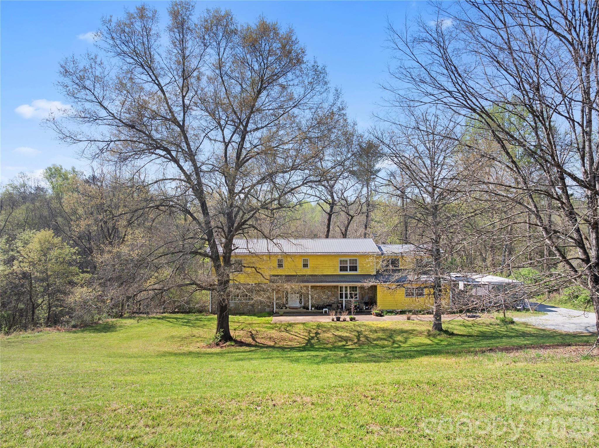 4675 Hickory Nut Ridge Road — Granite Falls