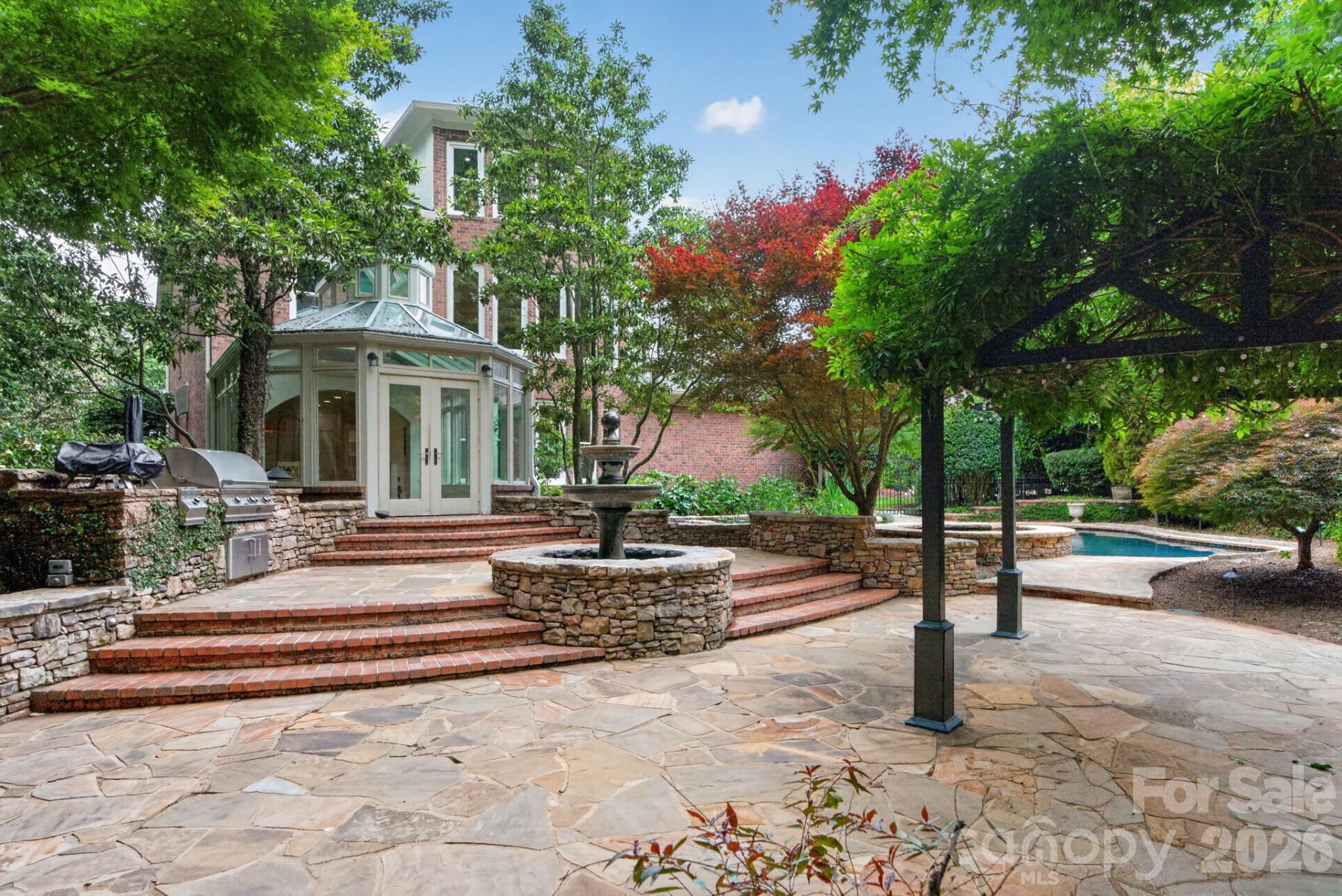 7810 Stonehaven Drive — Waxhaw