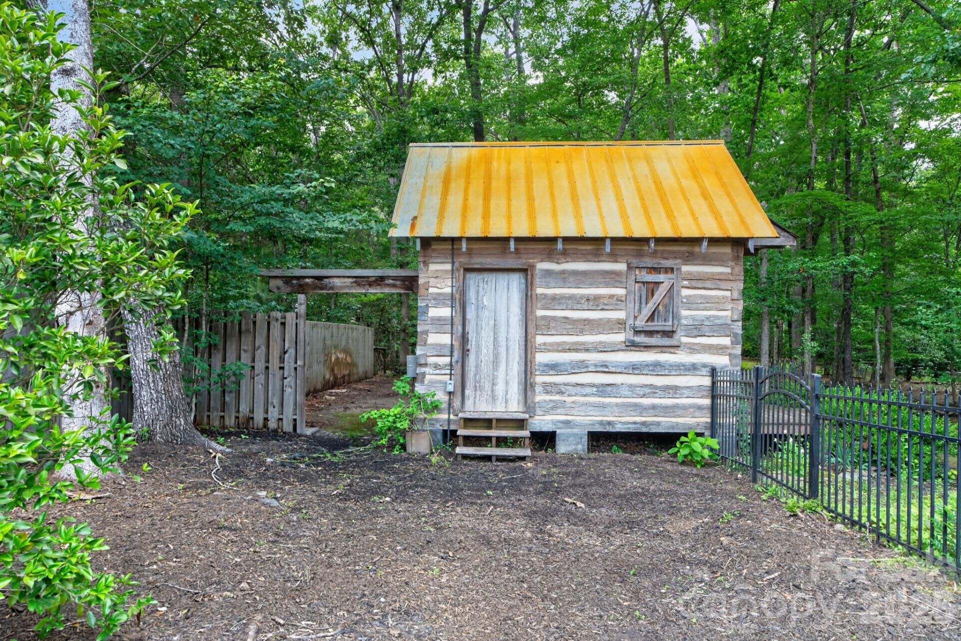 7810 Stonehaven Drive — Waxhaw