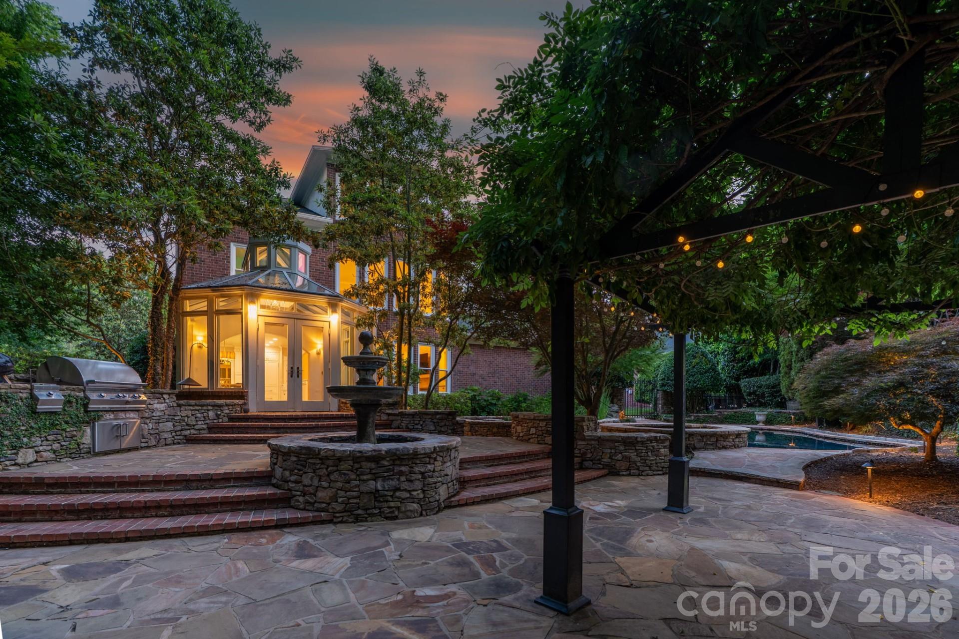 7810 Stonehaven Drive — Waxhaw