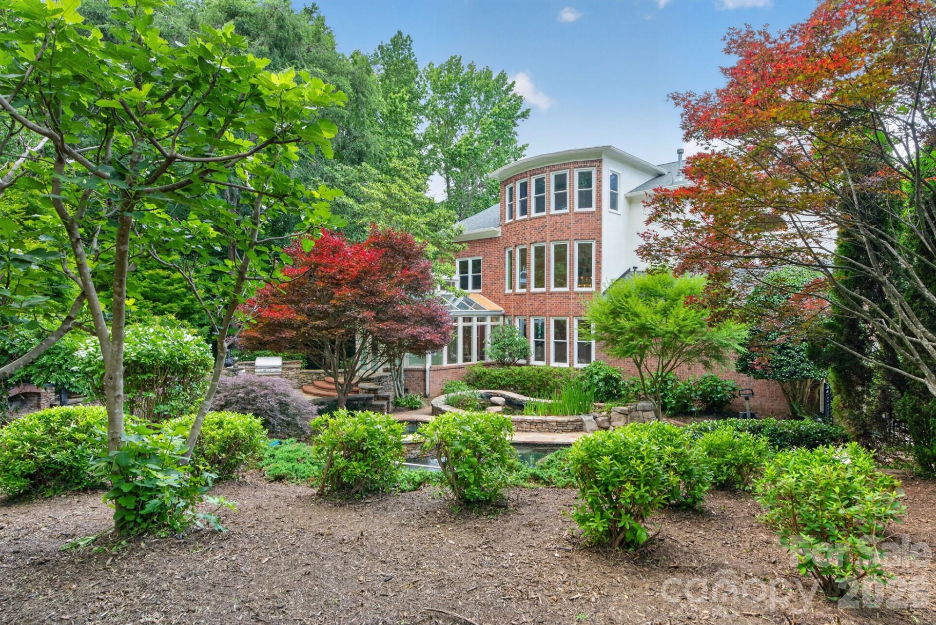 7810 Stonehaven Drive — Waxhaw