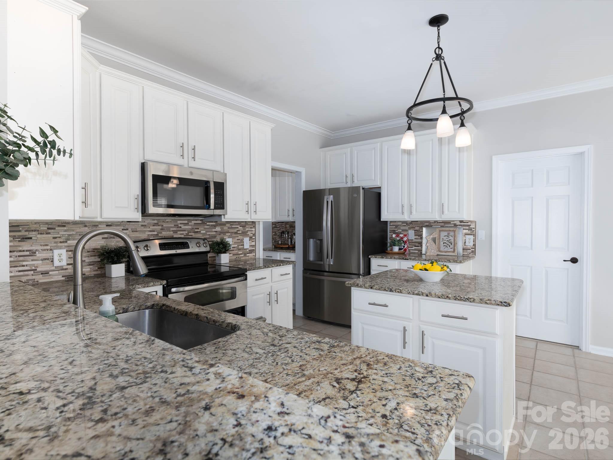 268 Glencoe Lane — Mooresville