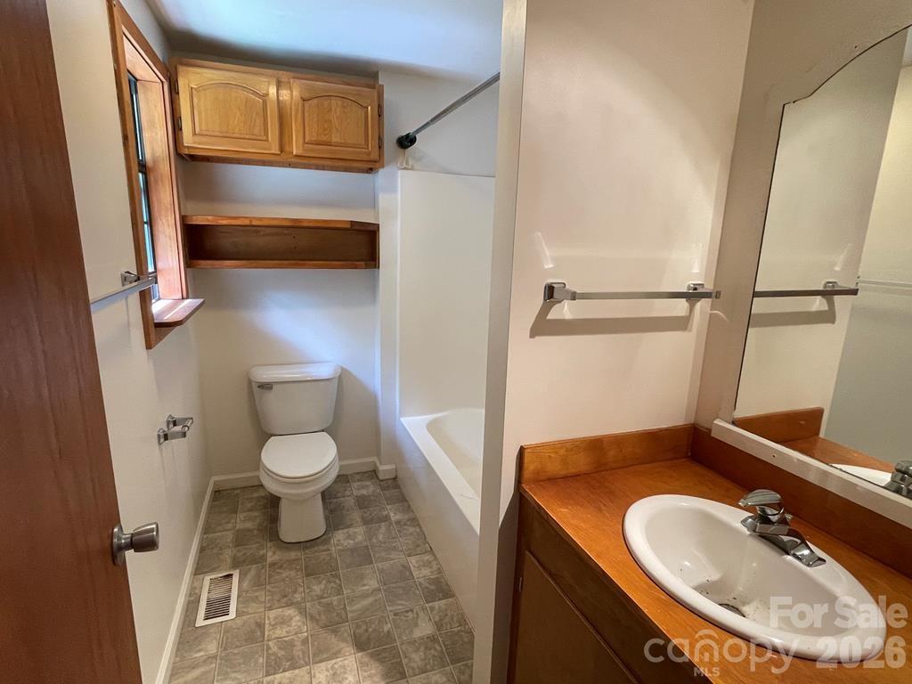 930 Copperhead Cove — Sylva
