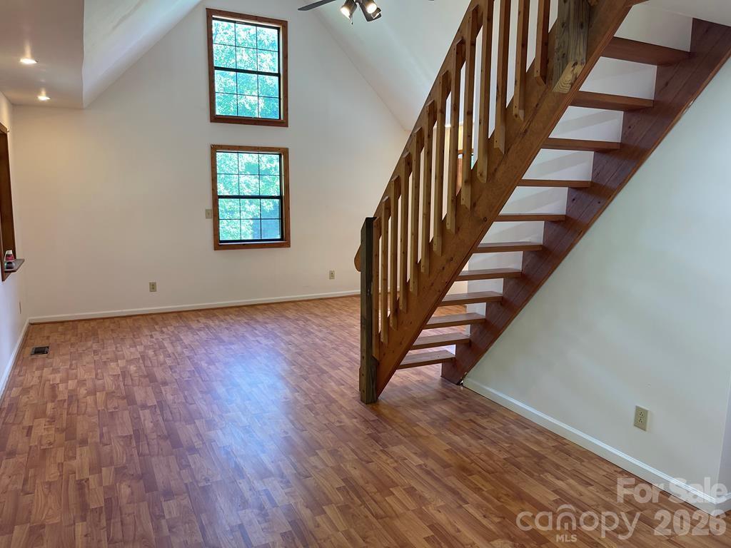 930 Copperhead Cove — Sylva