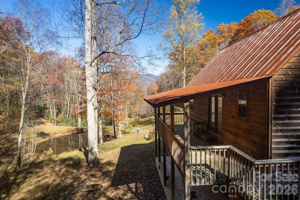 930 Copperhead Cove — Sylva