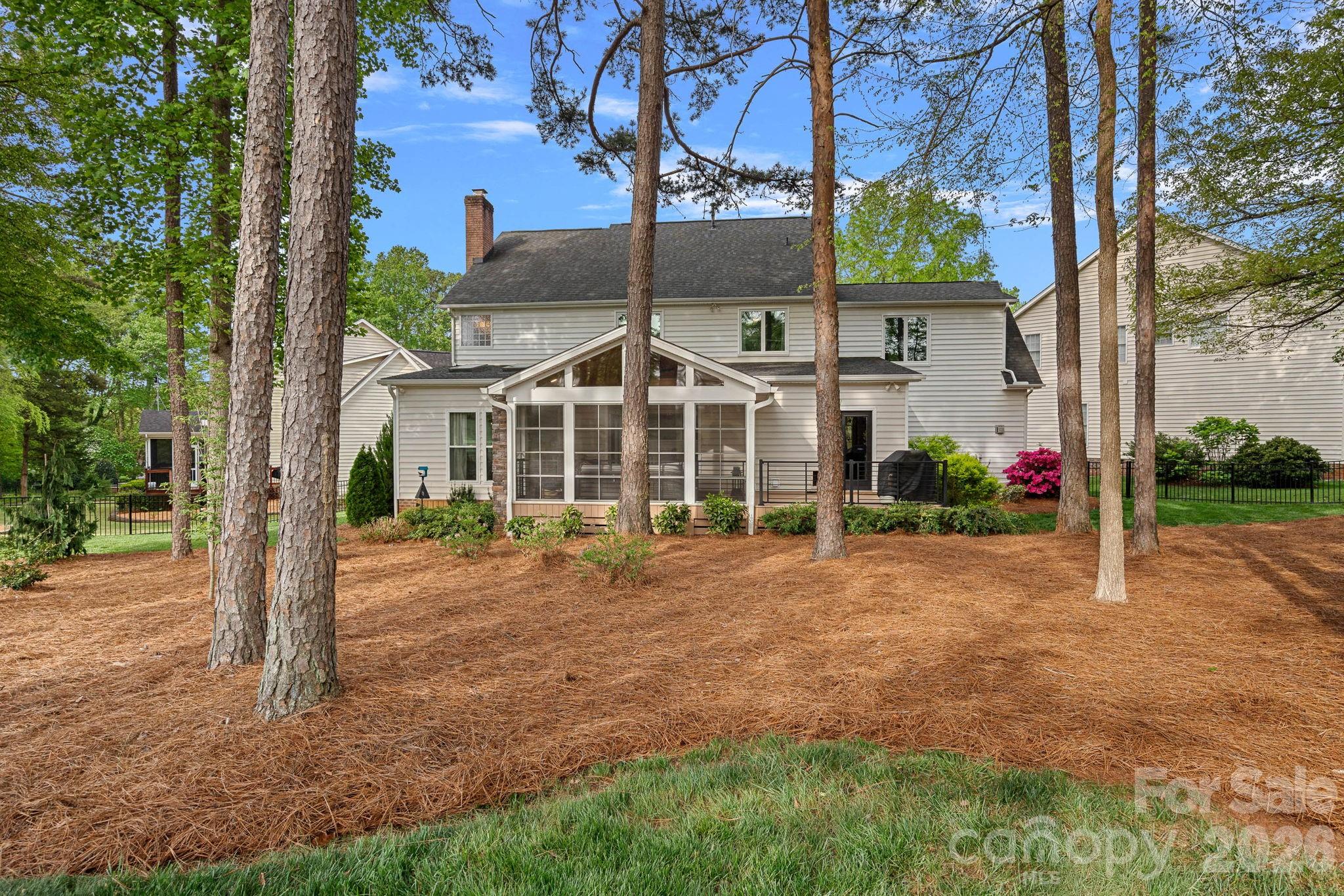 12729 Longstock Court — Huntersville