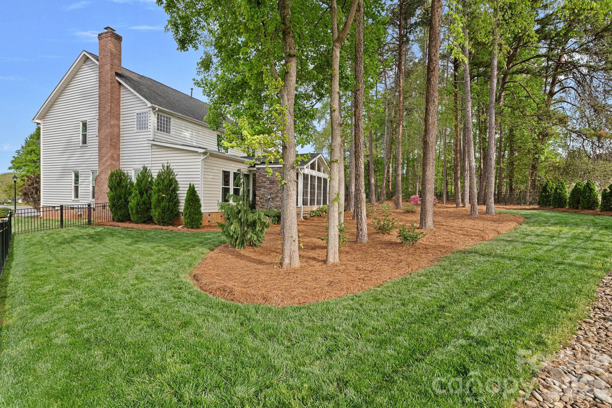 12729 Longstock Court — Huntersville