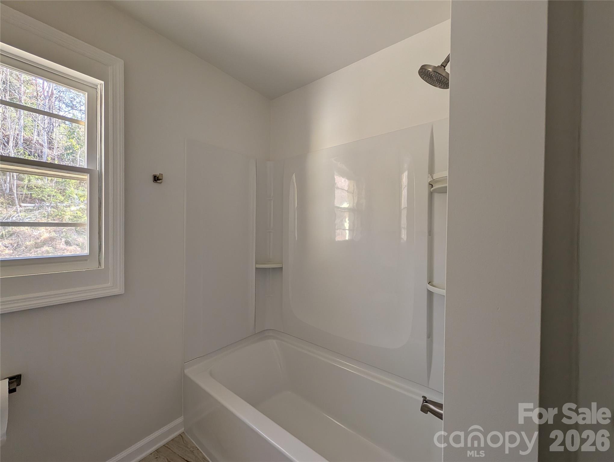 945 Summers Road — Valdese