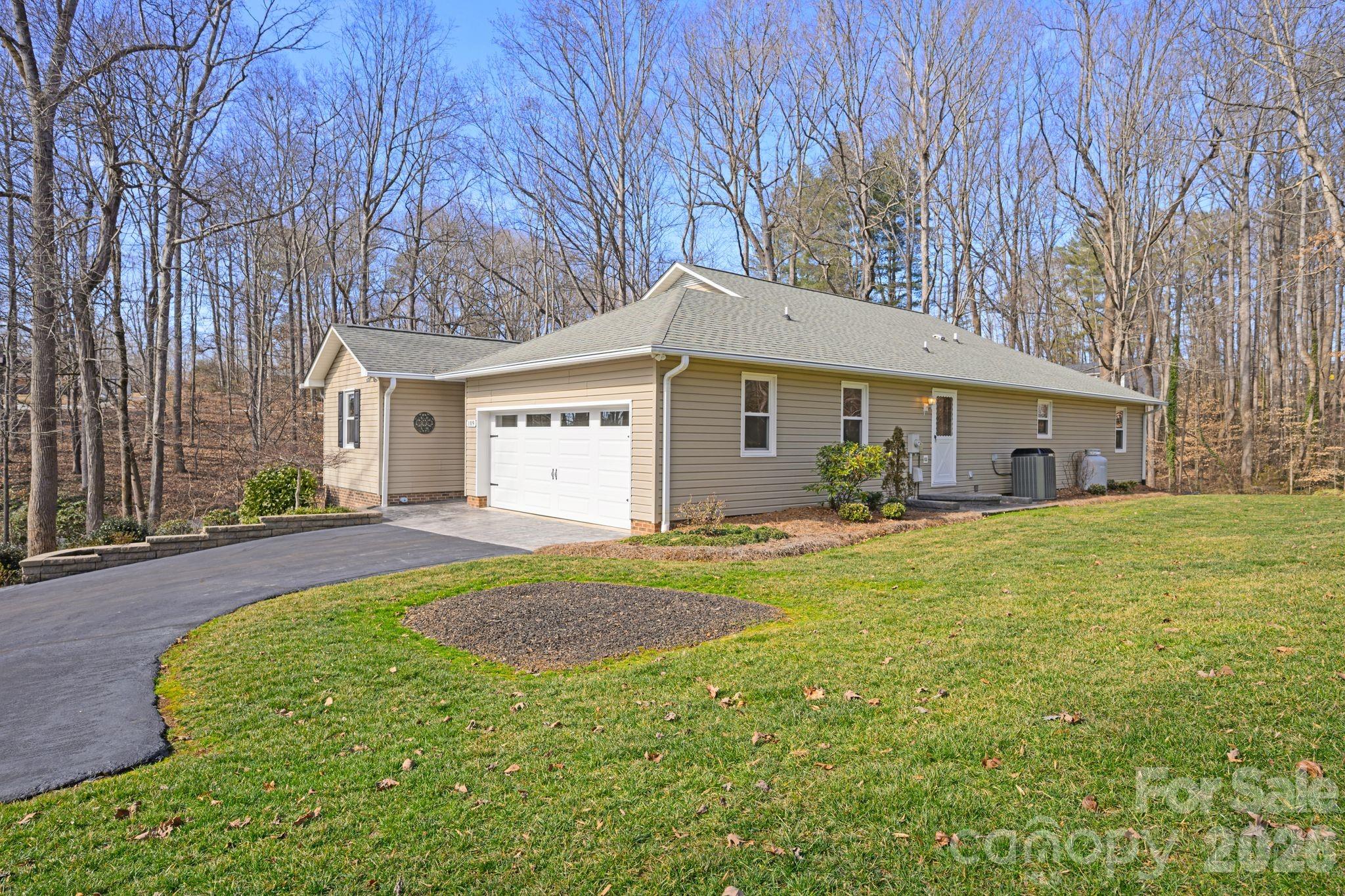 109 Normandy Avenue — Boonville