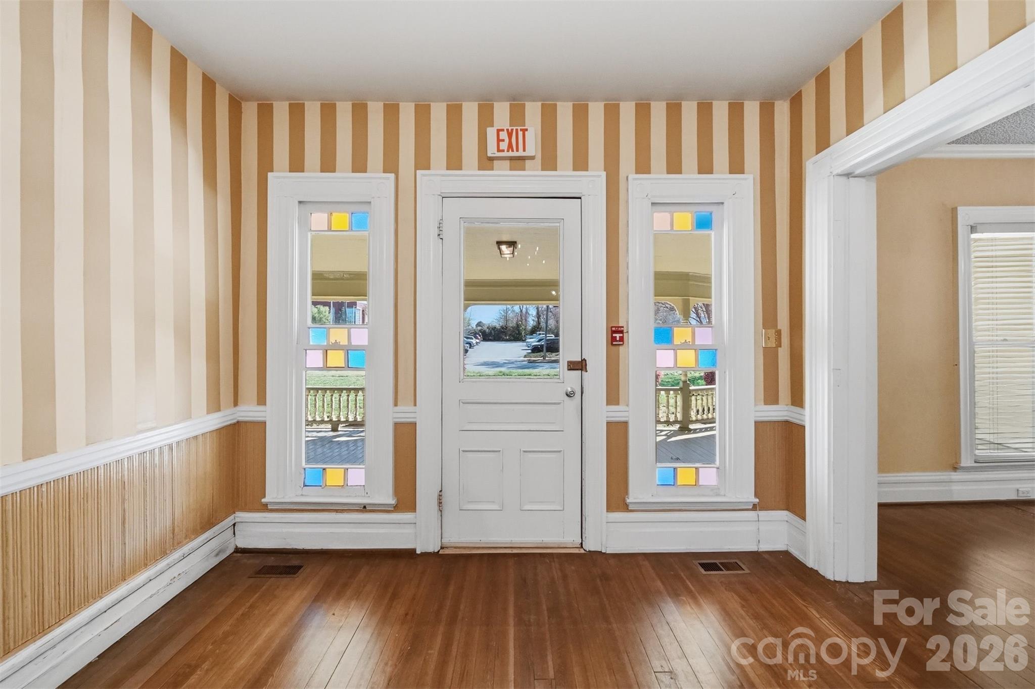 121 5th Avenue NE — Hickory
