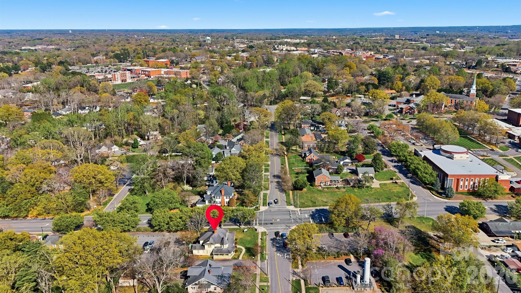 121 5th Avenue NE — Hickory