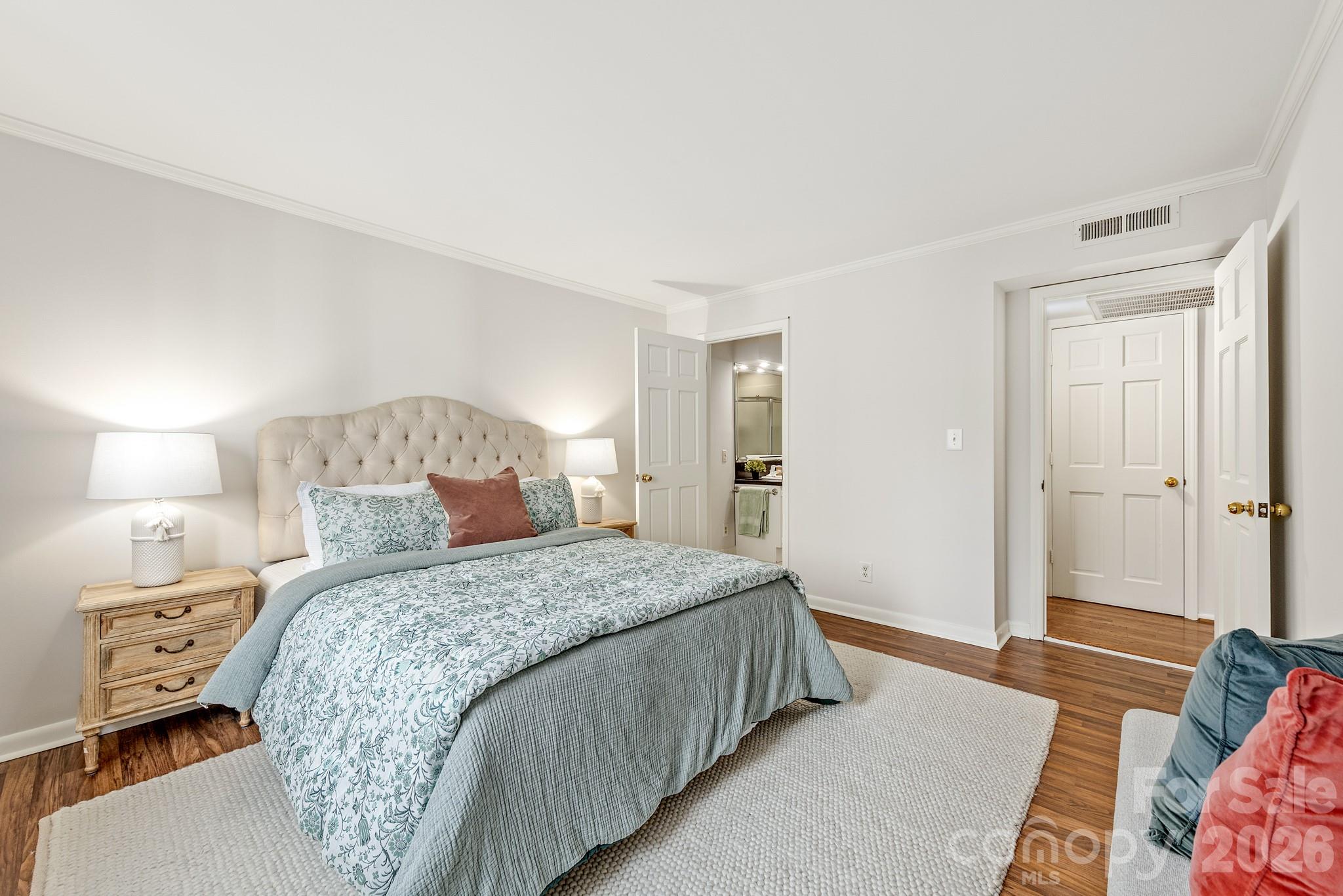 1323 Queens Road #321 — Charlotte