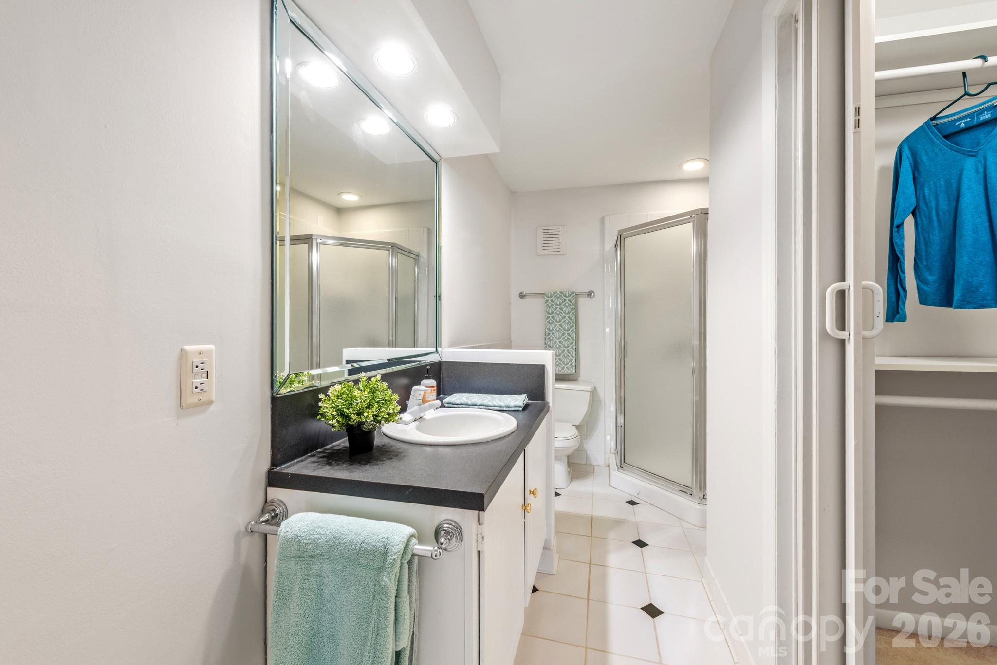 1323 Queens Road #321 — Charlotte