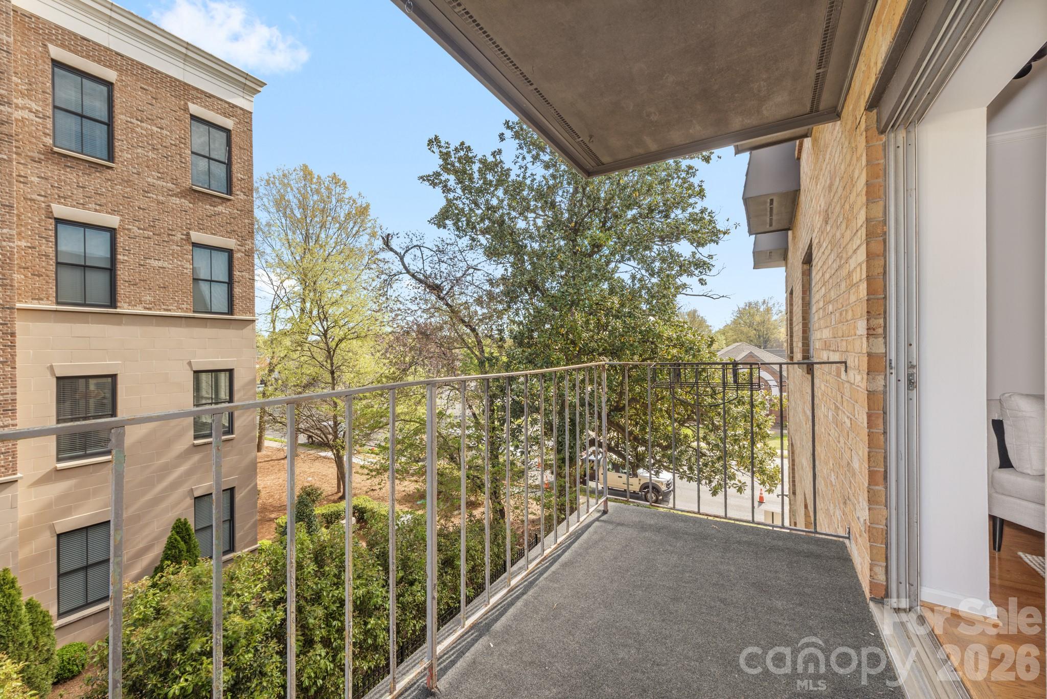 1323 Queens Road #321 — Charlotte