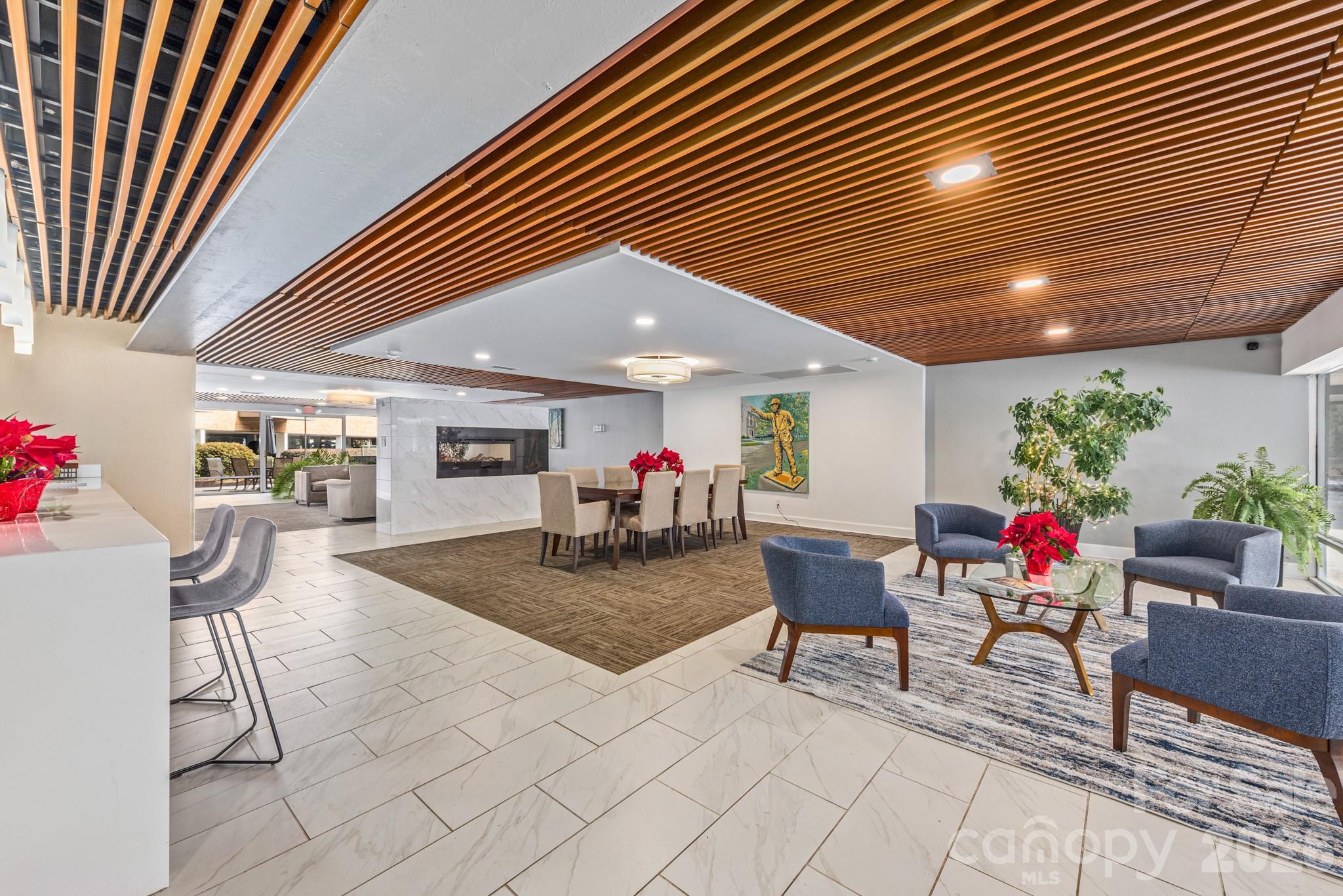 1323 Queens Road #321 — Charlotte