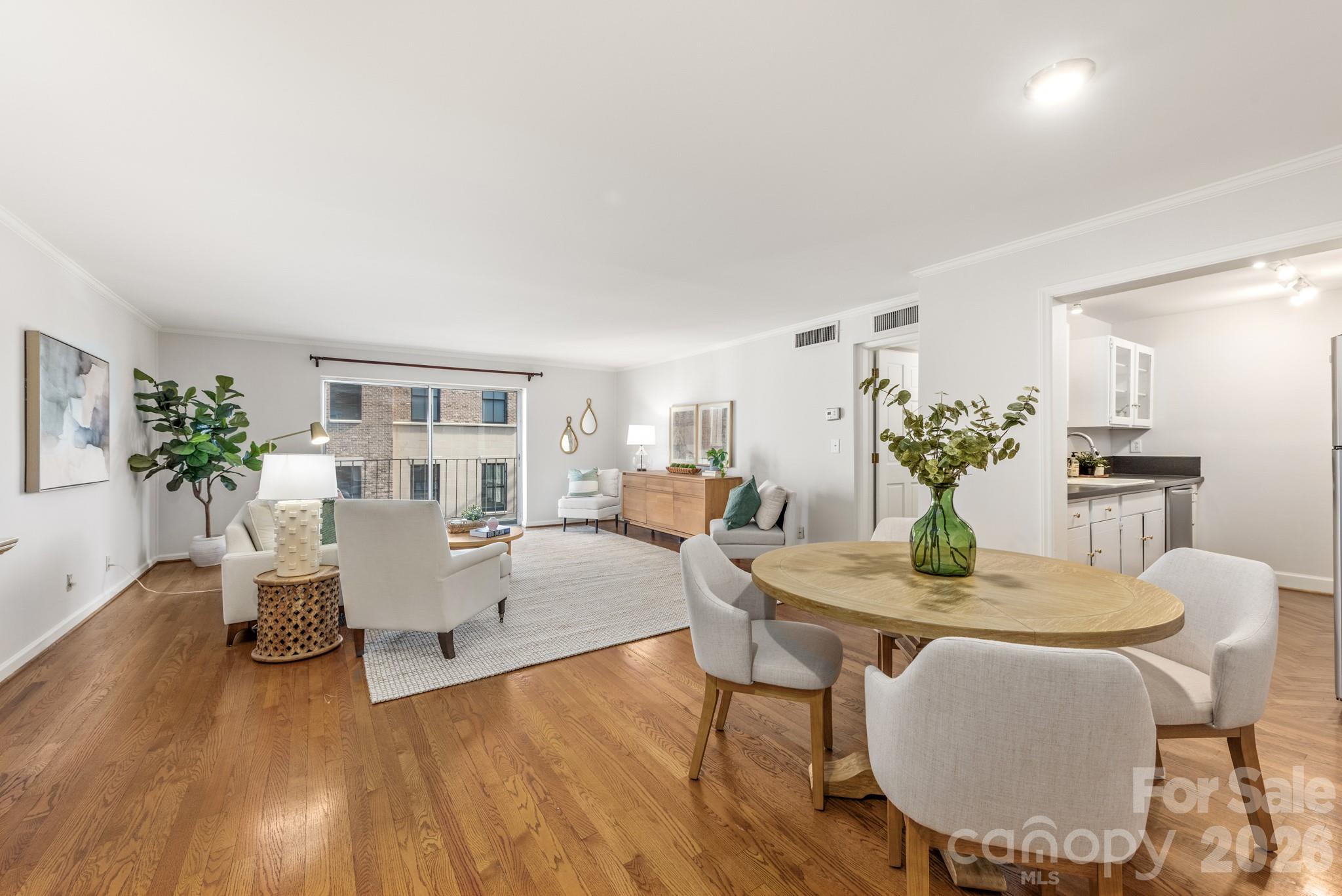 1323 Queens Road #321 — Charlotte