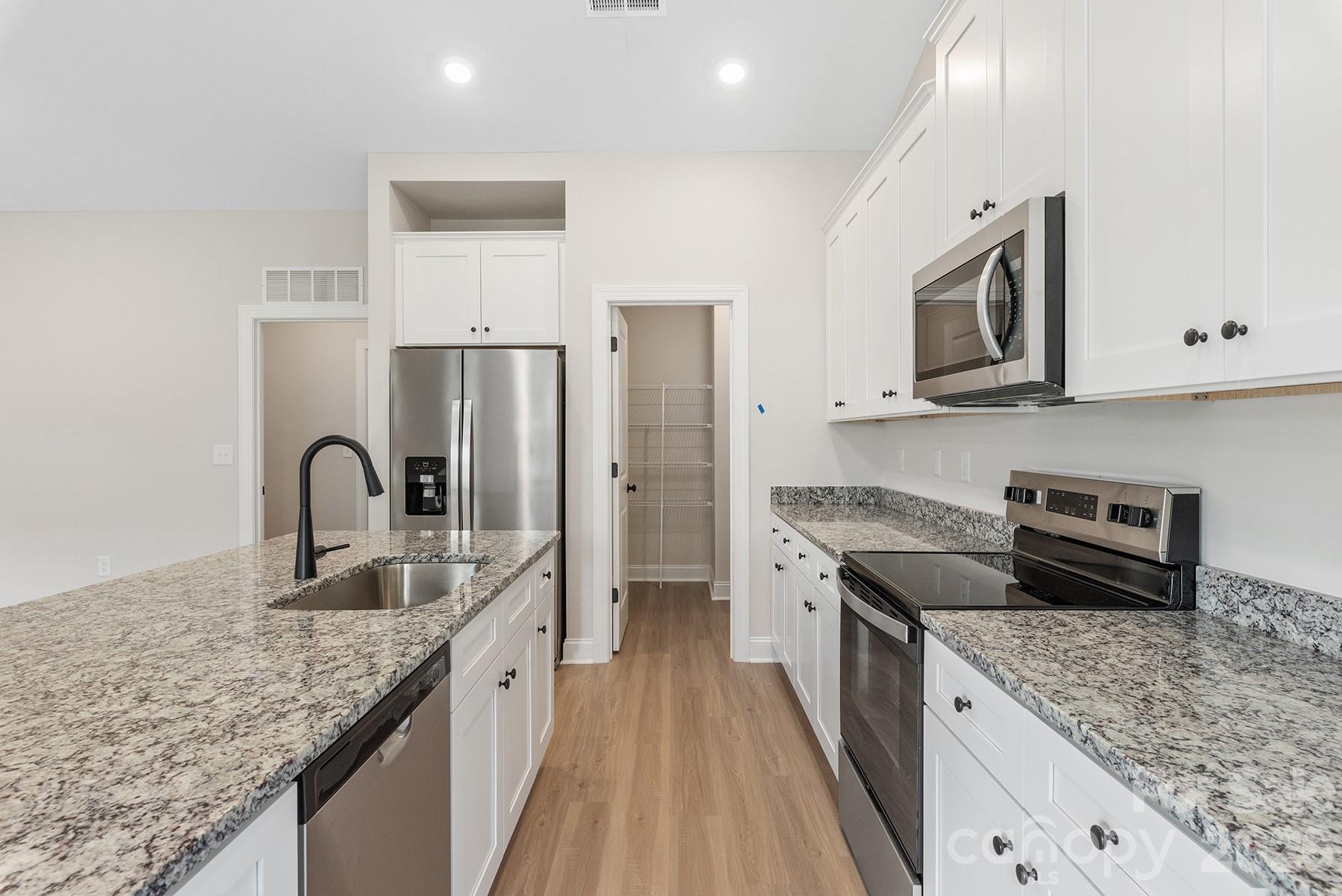 6509 Fairford Drive — Charlotte