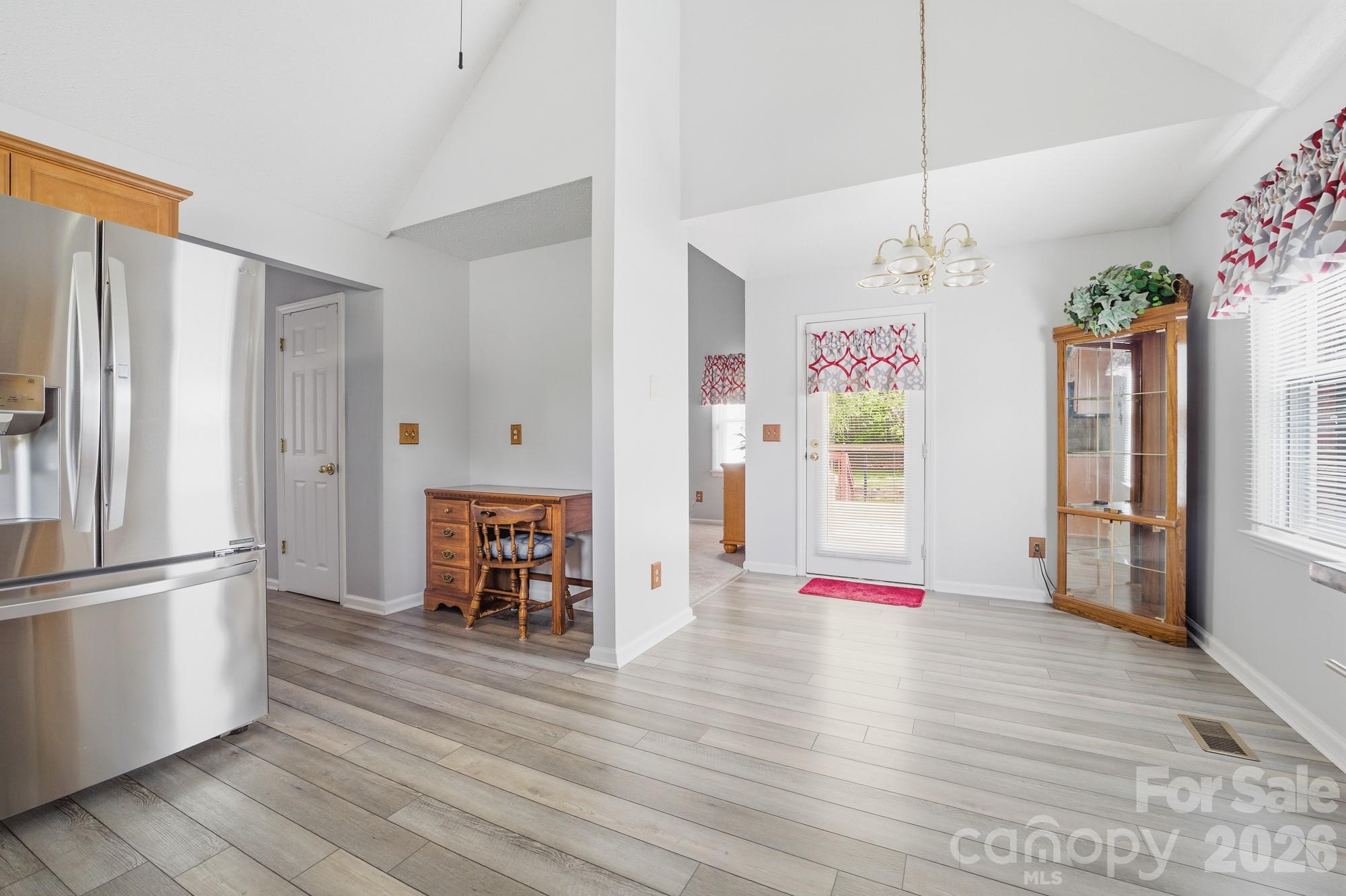 810 Balsam Terrace — Charlotte