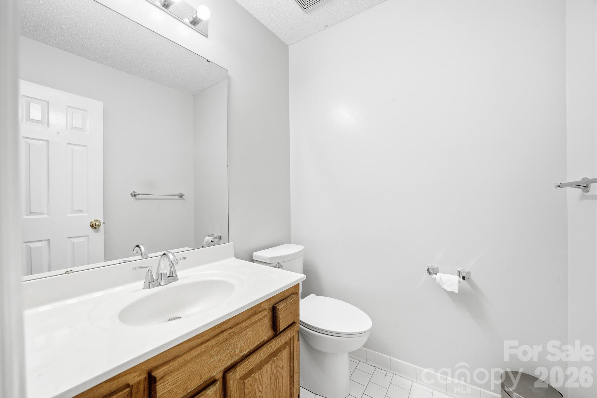 810 Balsam Terrace — Charlotte