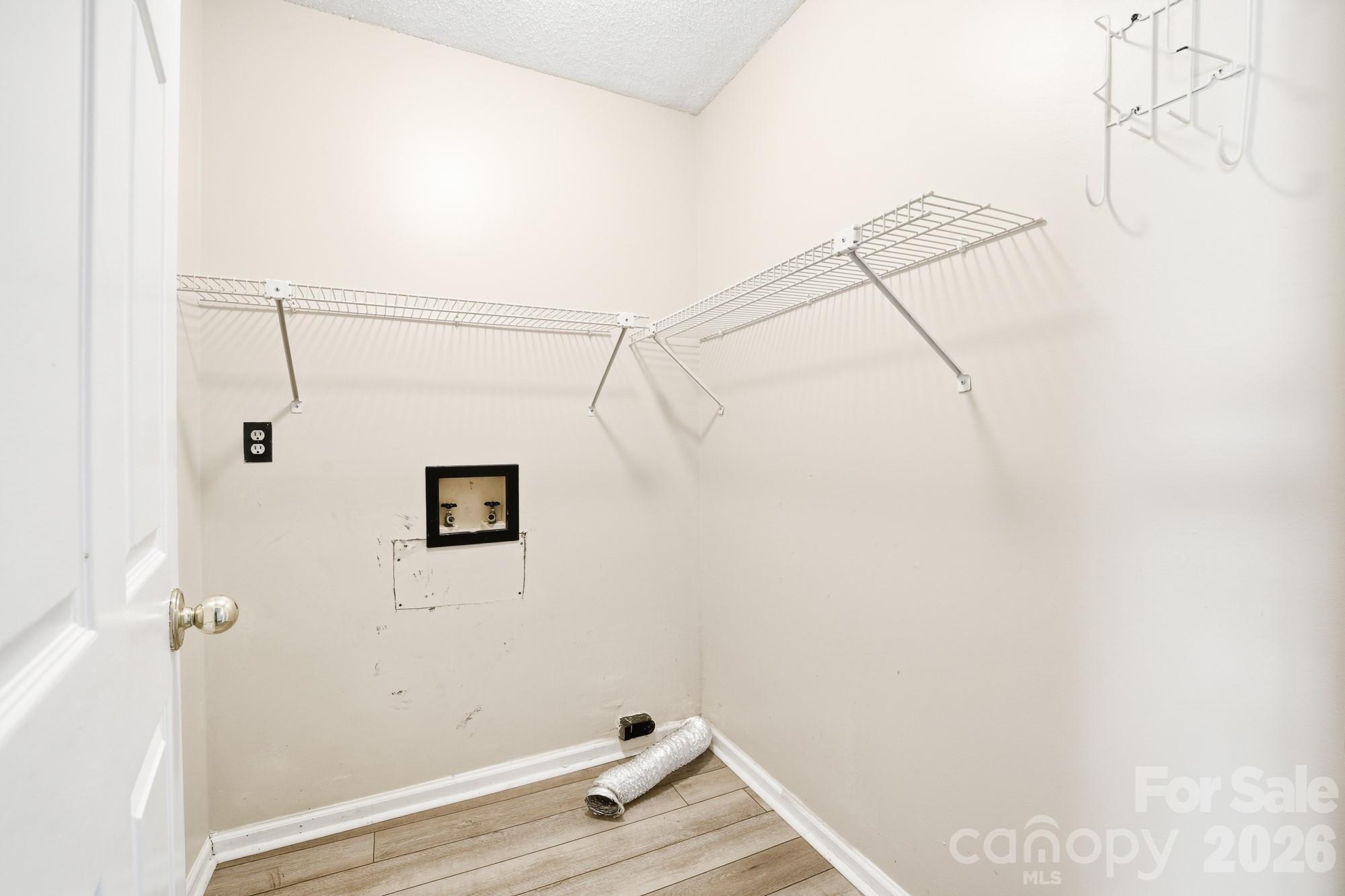 810 Balsam Terrace — Charlotte