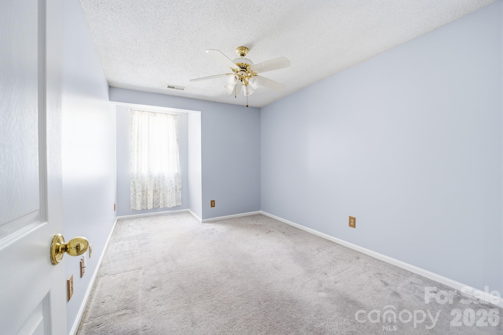 810 Balsam Terrace — Charlotte